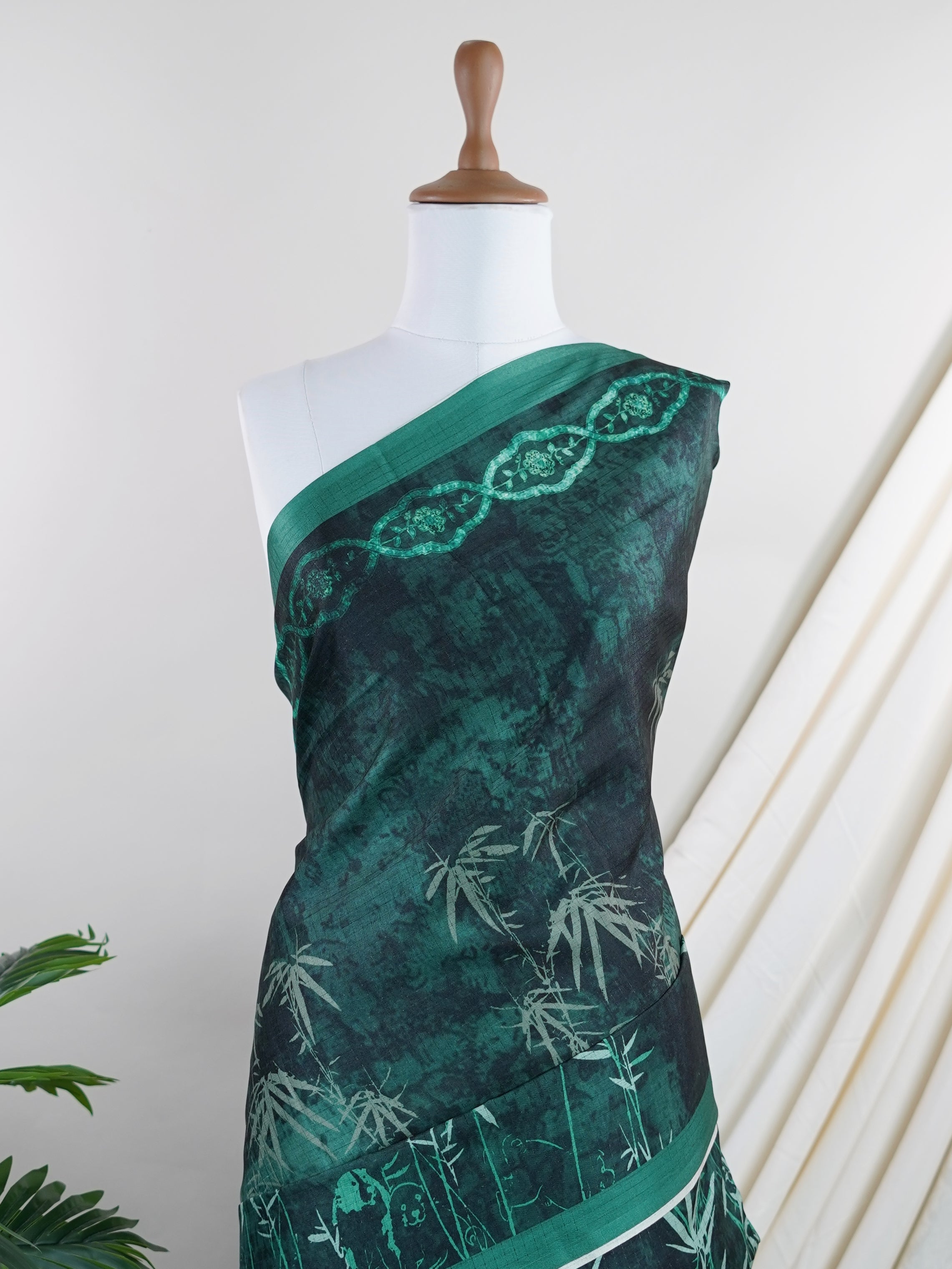 Tussars Green Semi Tussar - Manoranjitham Weaves - Handloom Store