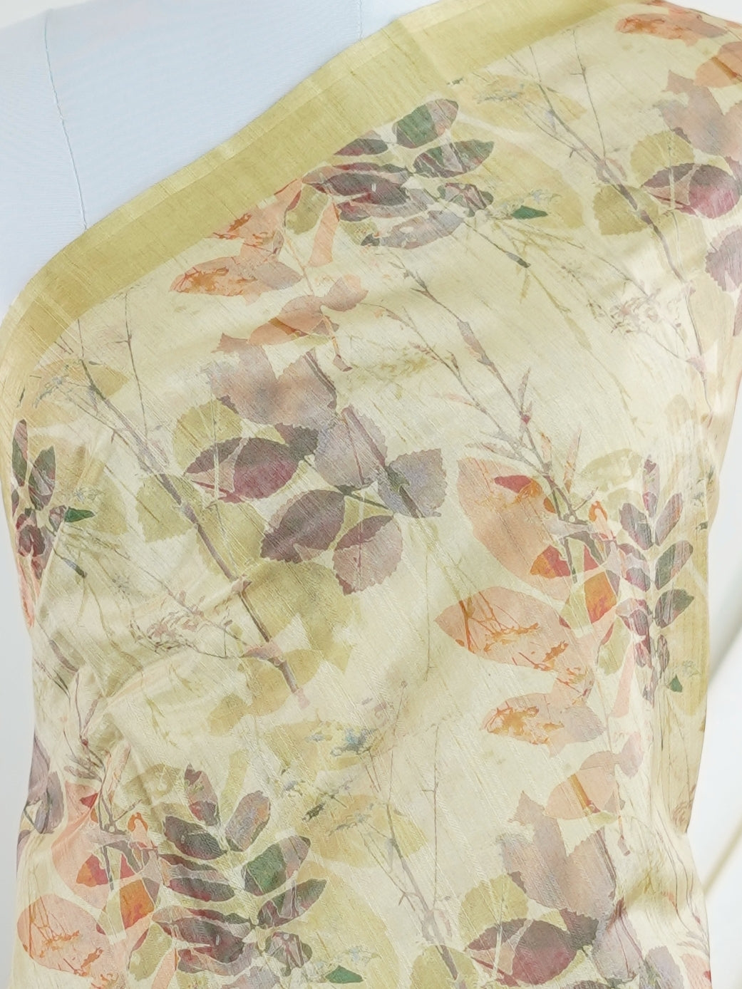 Tussars Green Semi Tussar - Manoranjitham Weaves - Handloom Store