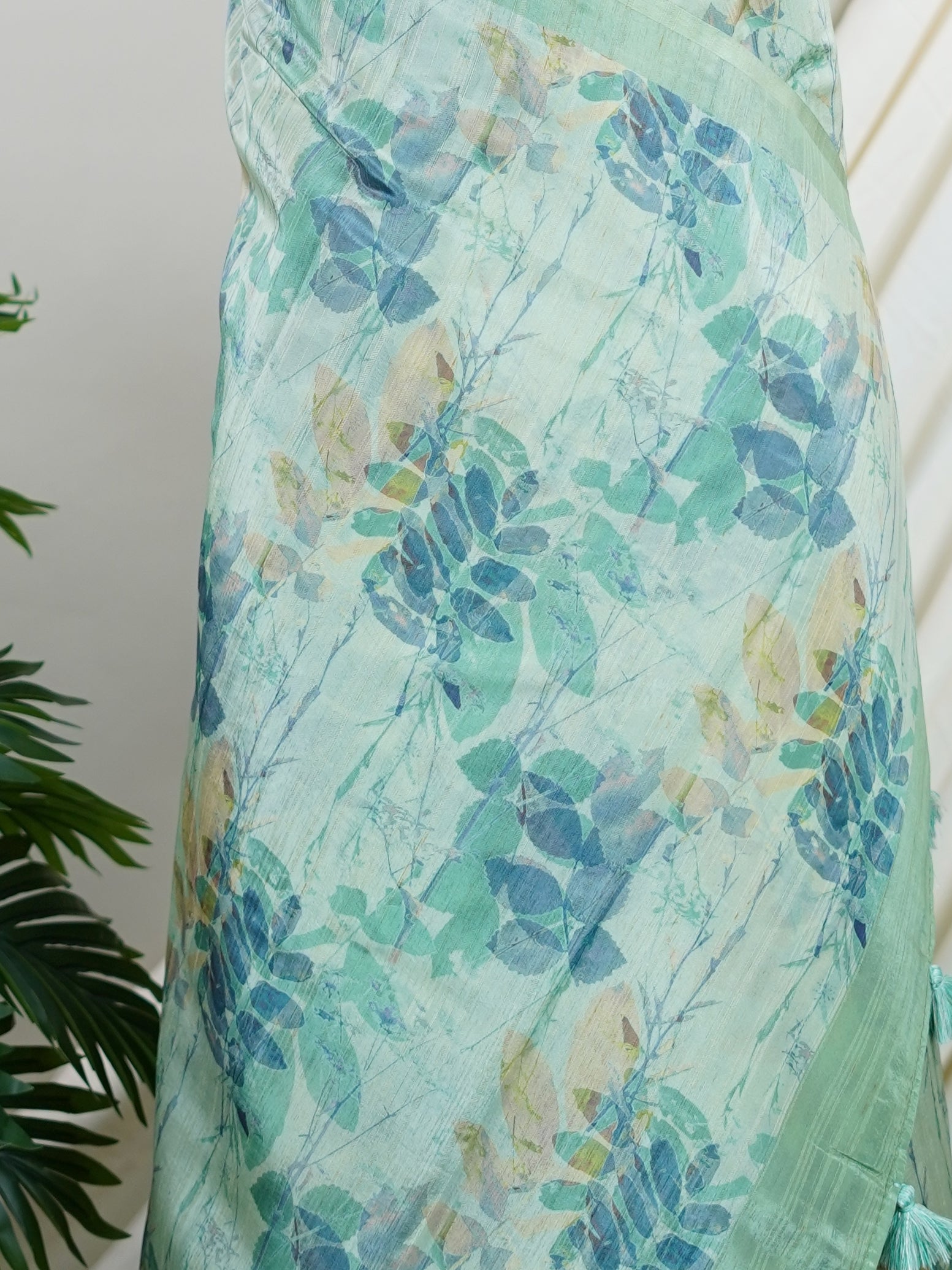 Tussars Green Semi Tussar - Manoranjitham Weaves - Handloom Store