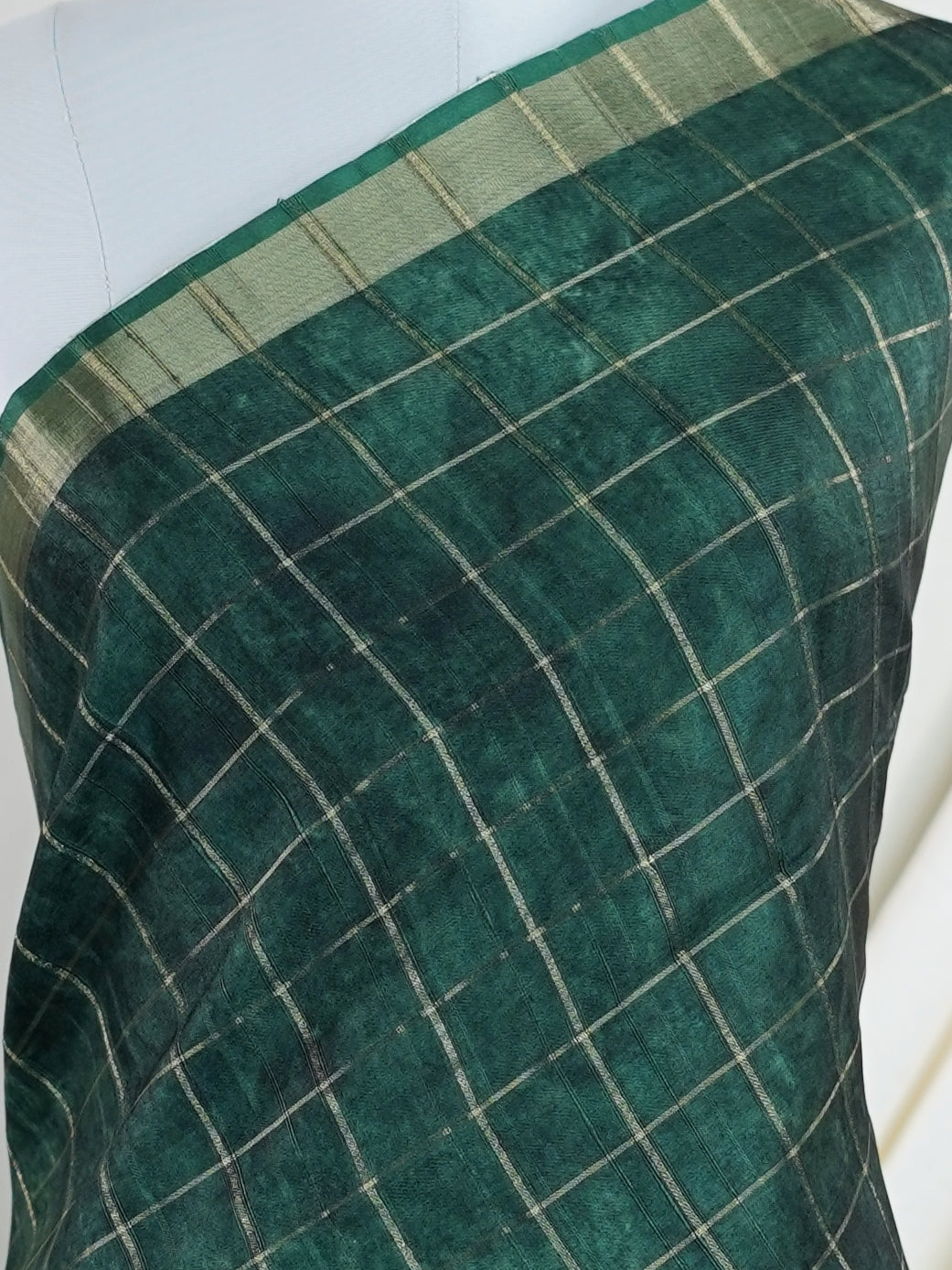 Tussars Green Semi Tussar - Manoranjitham Weaves - Handloom Store