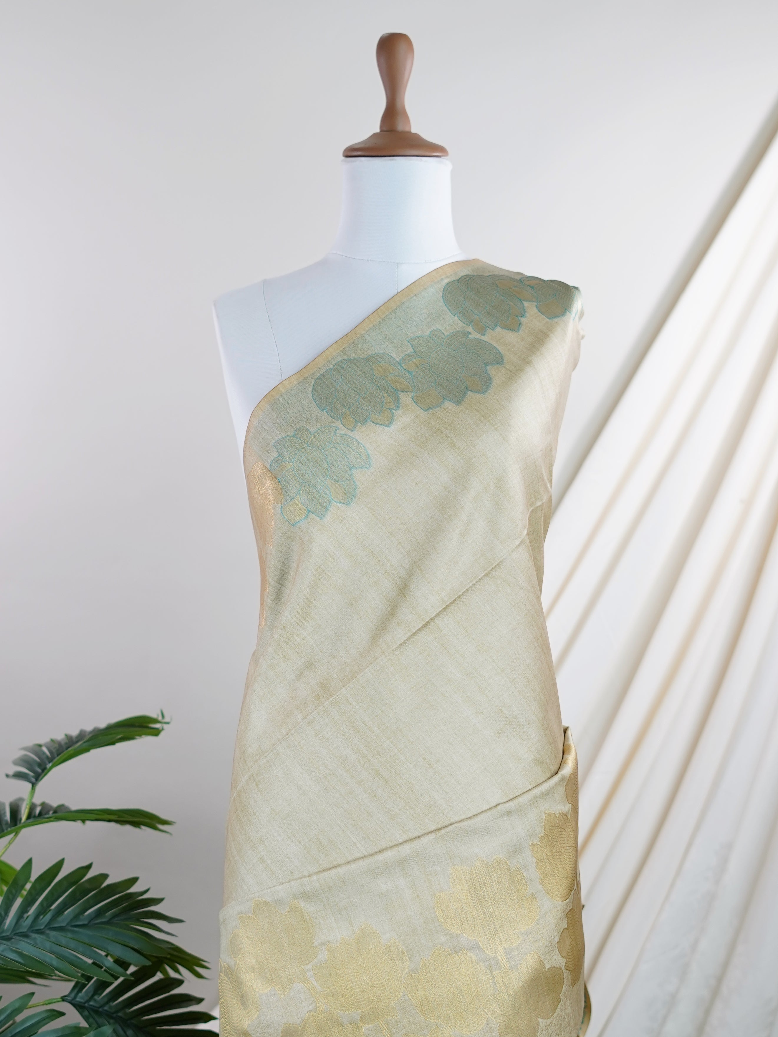 Fancy Green Fancy - Manoranjitham Weaves - Handloom Store