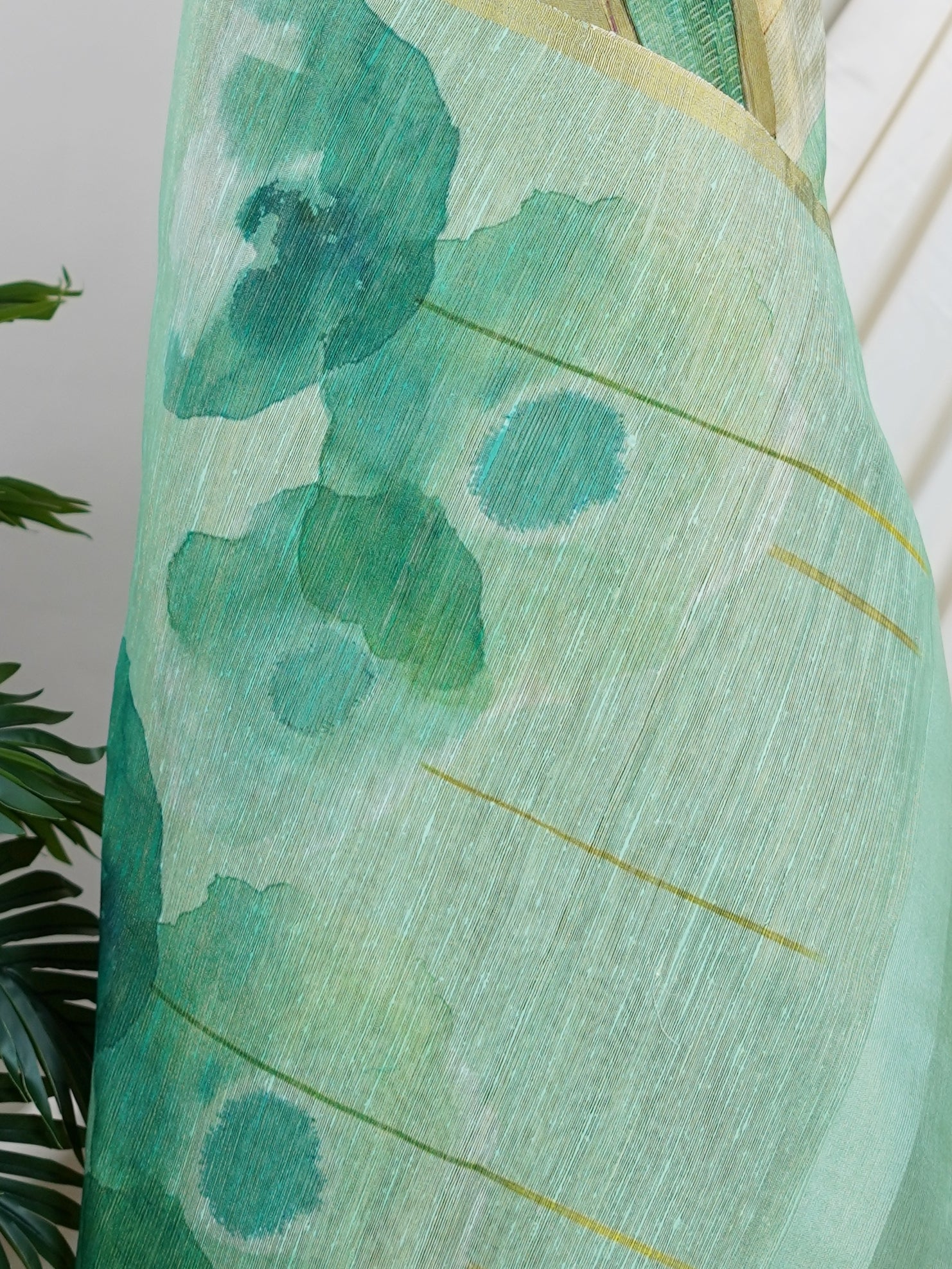 Tissue Green Semi Linen Tissue - Manoranjitham Weaves - Handloom Store