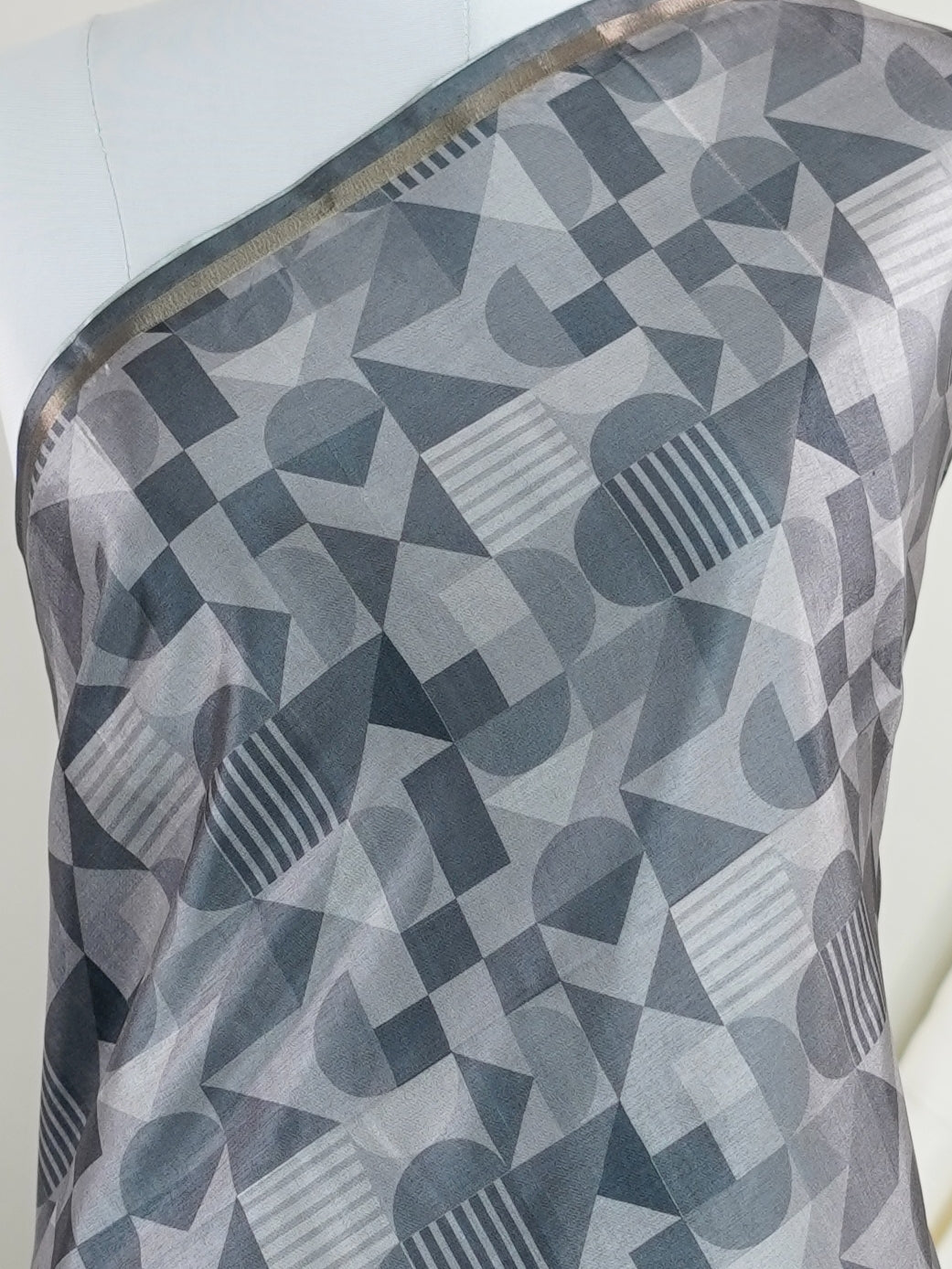 Katan Cream Semi Silk - Manoranjitham Weaves - Handloom Store