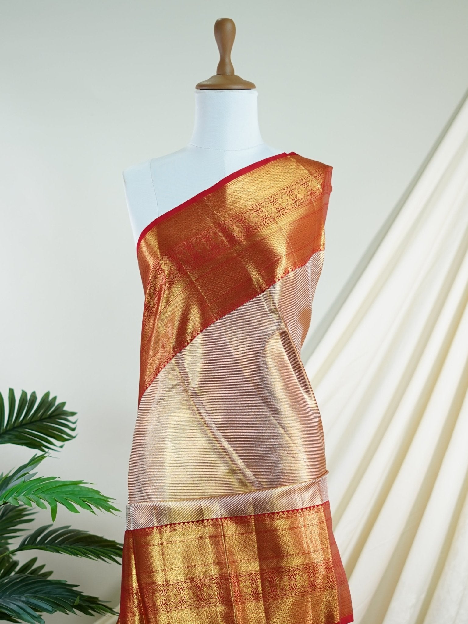 Kanchipuram Silk Gold tissue 100% Pure Silk - Manoranjitham Weaves - Handloom Store