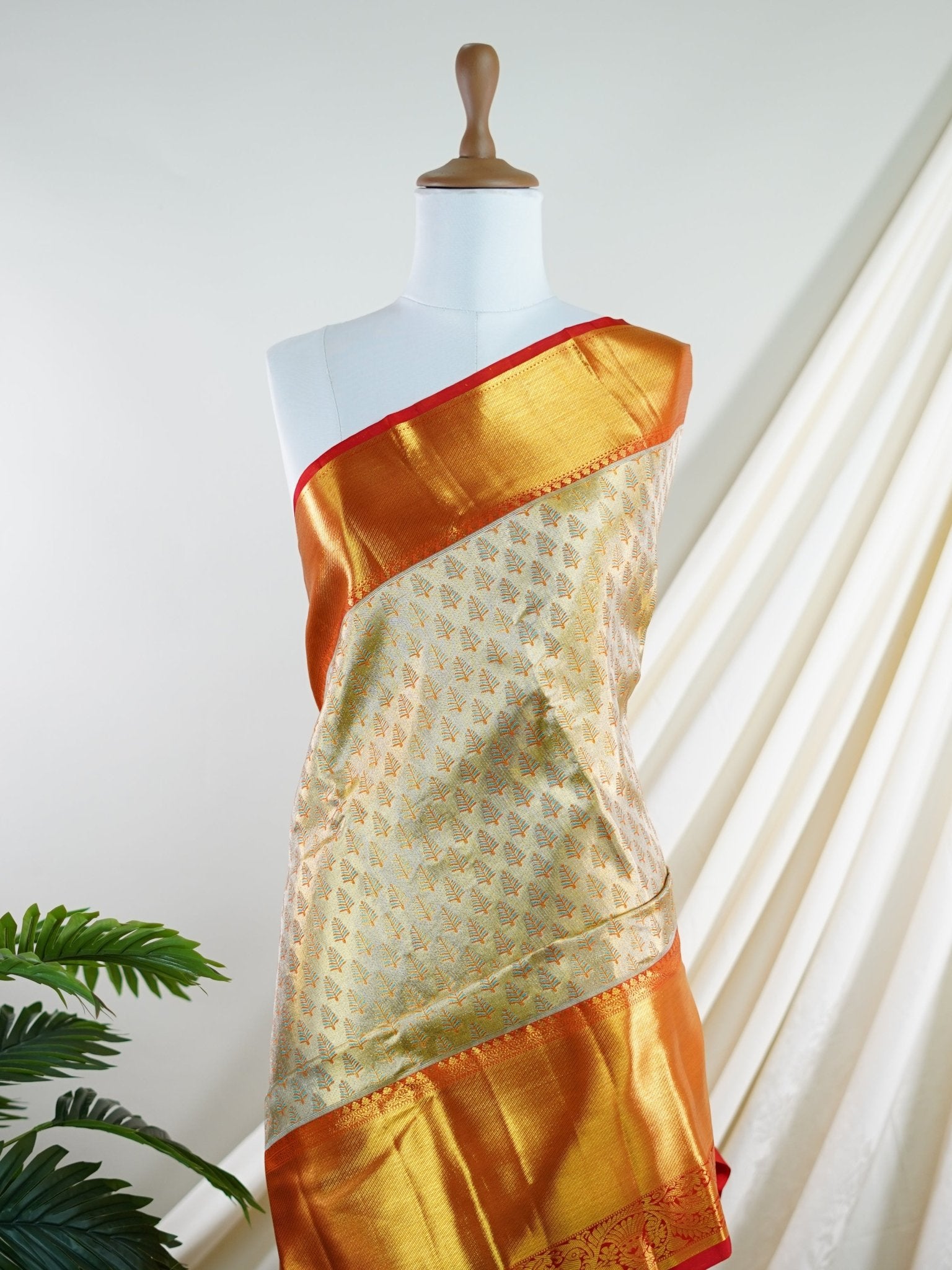 Kanchipuram Silk Orange 100% Pure Silk - Manoranjitham Weaves - Handloom Store