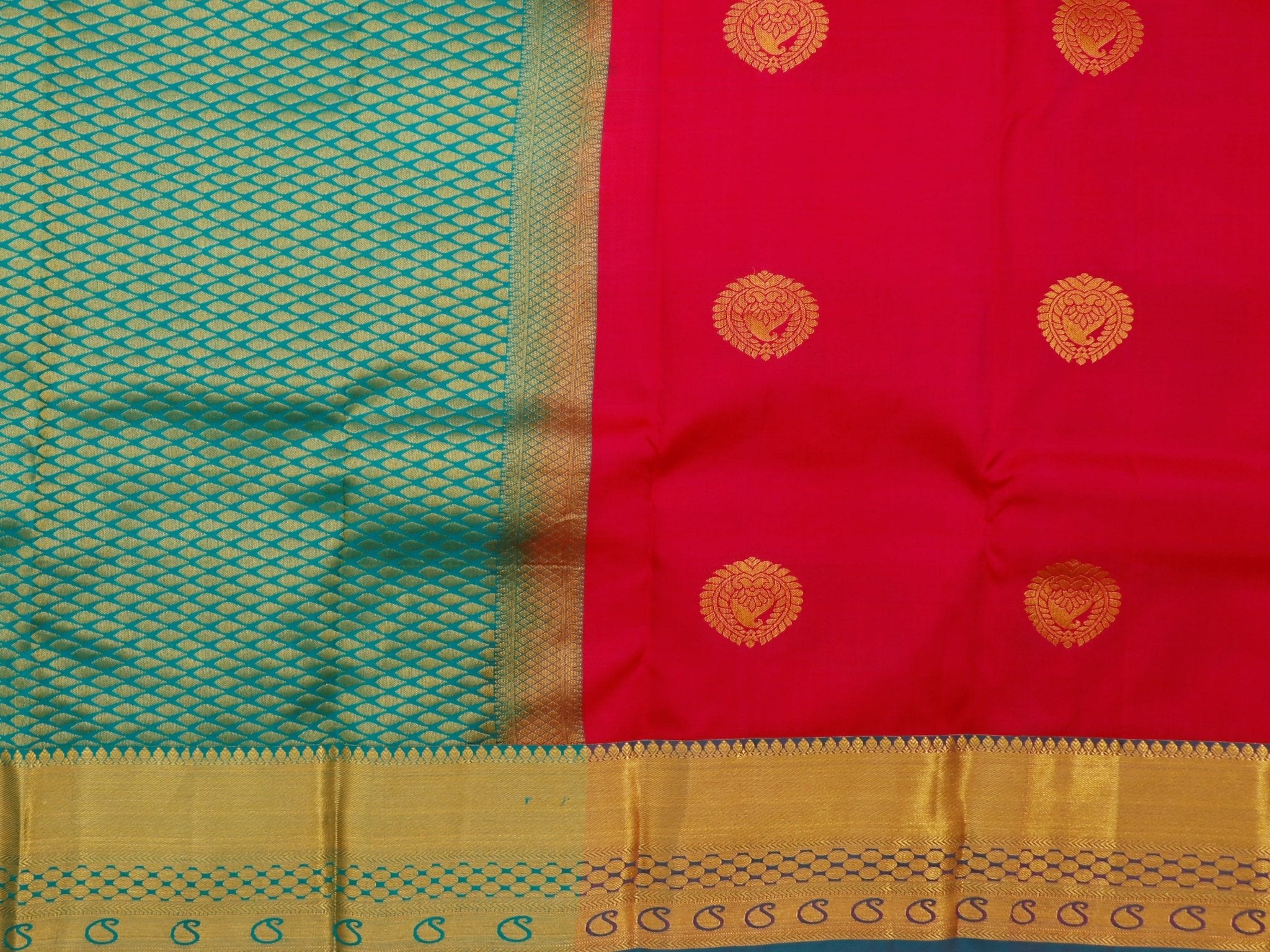 Kanchipuram Silk Magenta 100% Pure Silk - Manoranjitham Weaves - Handloom Store