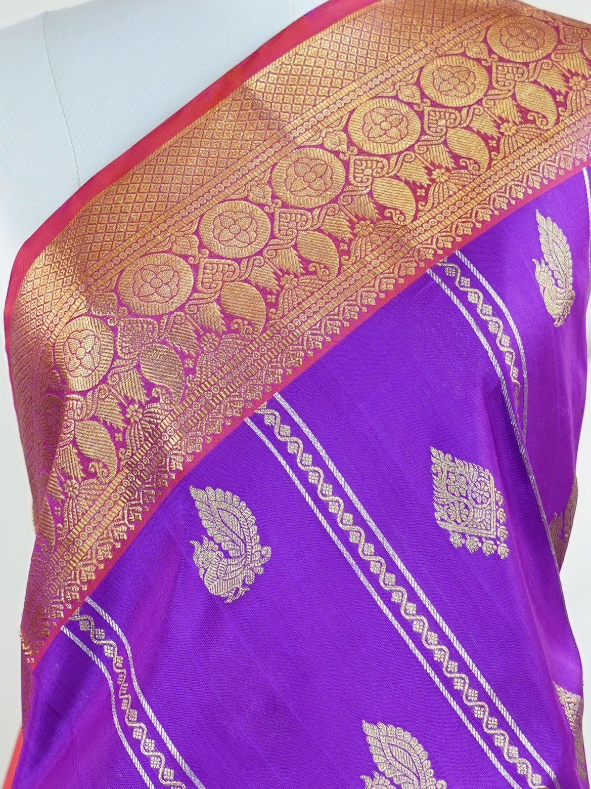 Venkatagiri Silk Purple 100% Pure Silk - Manoranjitham Weaves - Handloom Store
