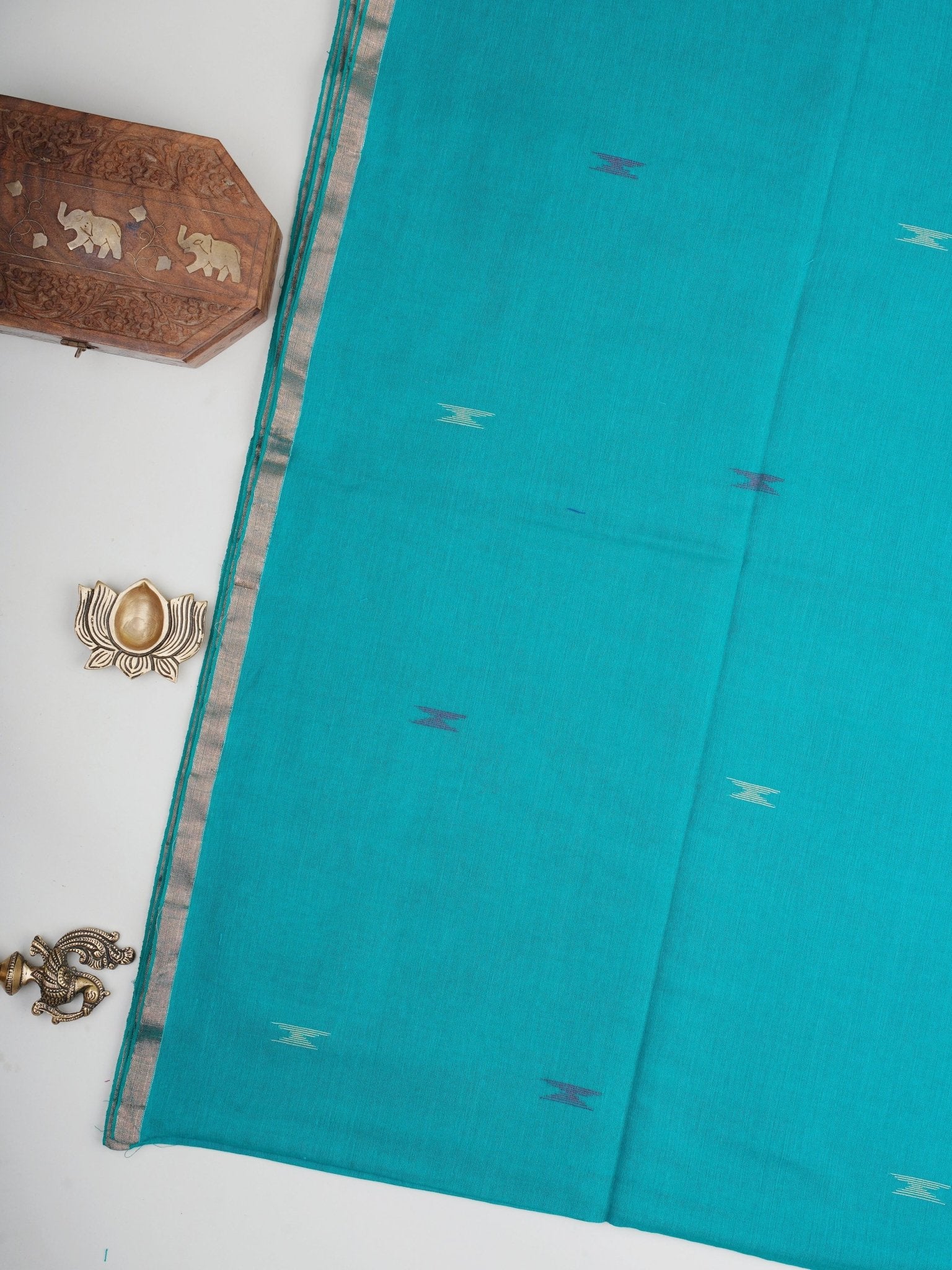 Cotton Maroon 100% Pure Cotton - Manoranjitham Weaves - Handloom Store