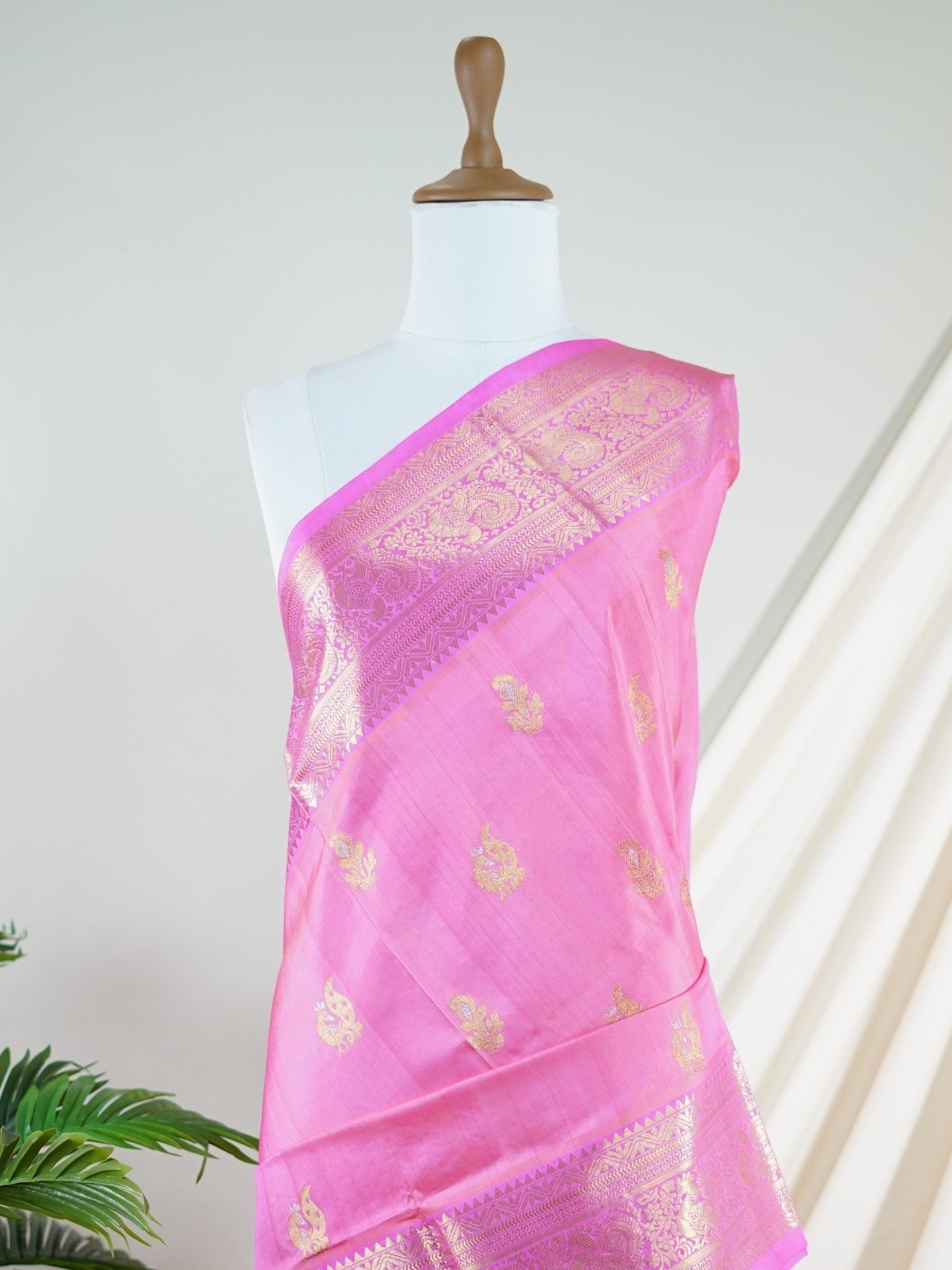 Venkatagiri Silk Baby Pink 100% Pure Silk - Manoranjitham Weaves - Handloom Store