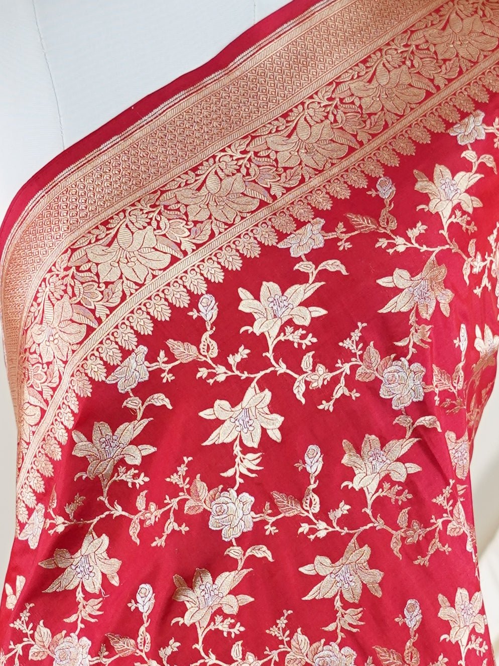 Katan Red 100% Pure Katan Silk - Manoranjitham Weaves - Handloom Store
