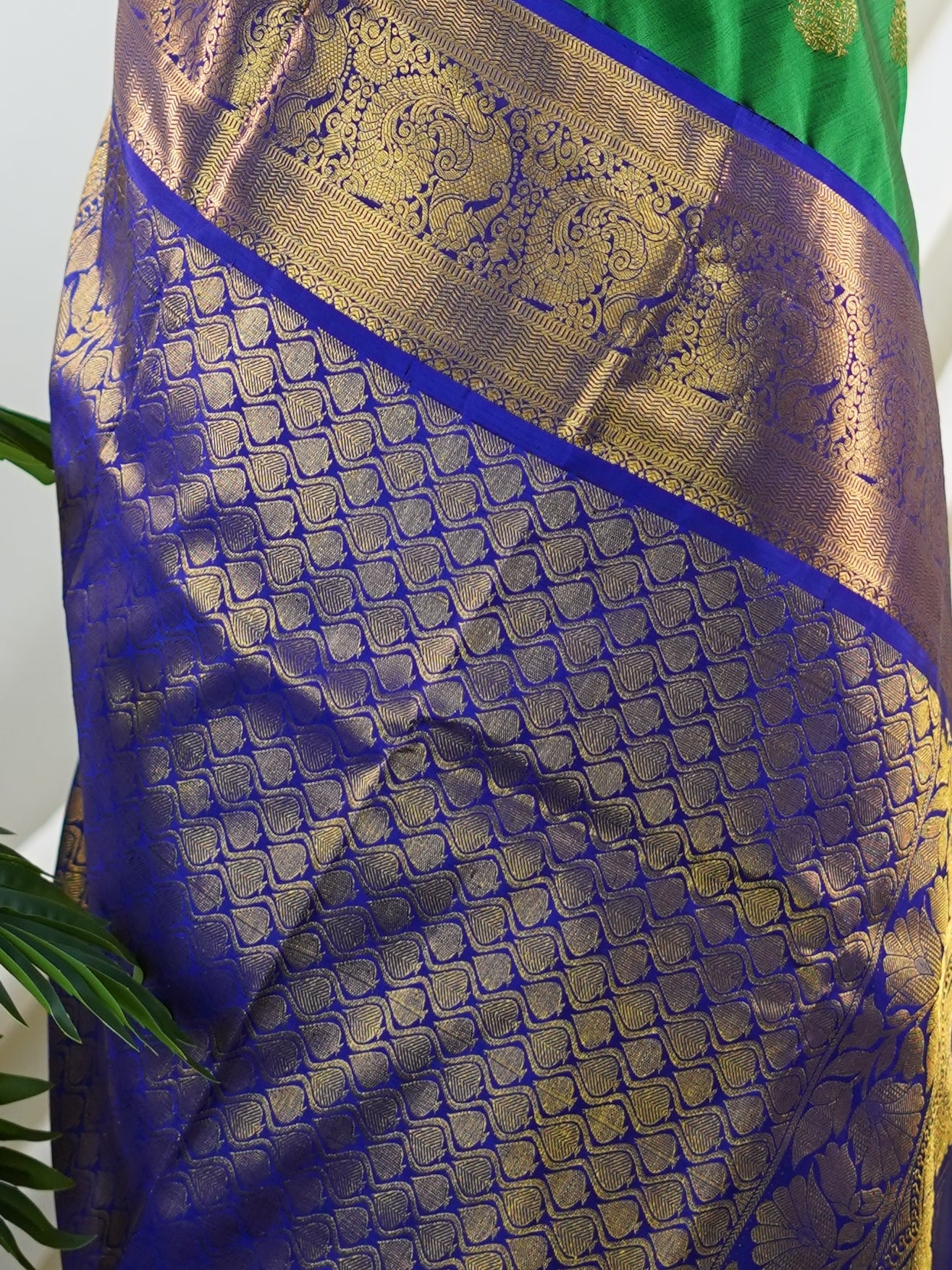 Kanchipuram Silk Blue 100% Pure Silk - Manoranjitham Weaves - Handloom Store