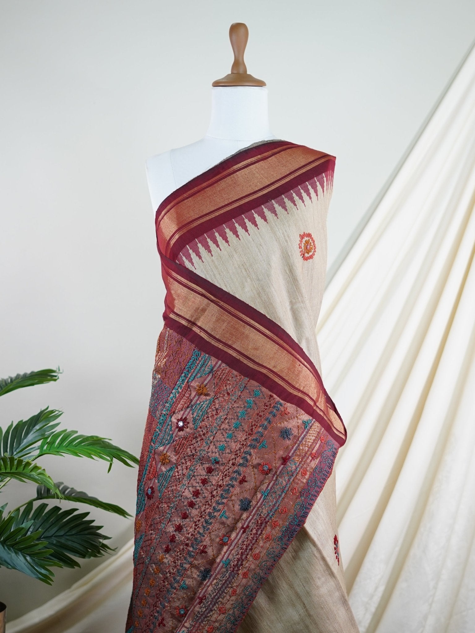 Tussars Cream 100% Pure Tussar - Manoranjitham Weaves - Handloom Store