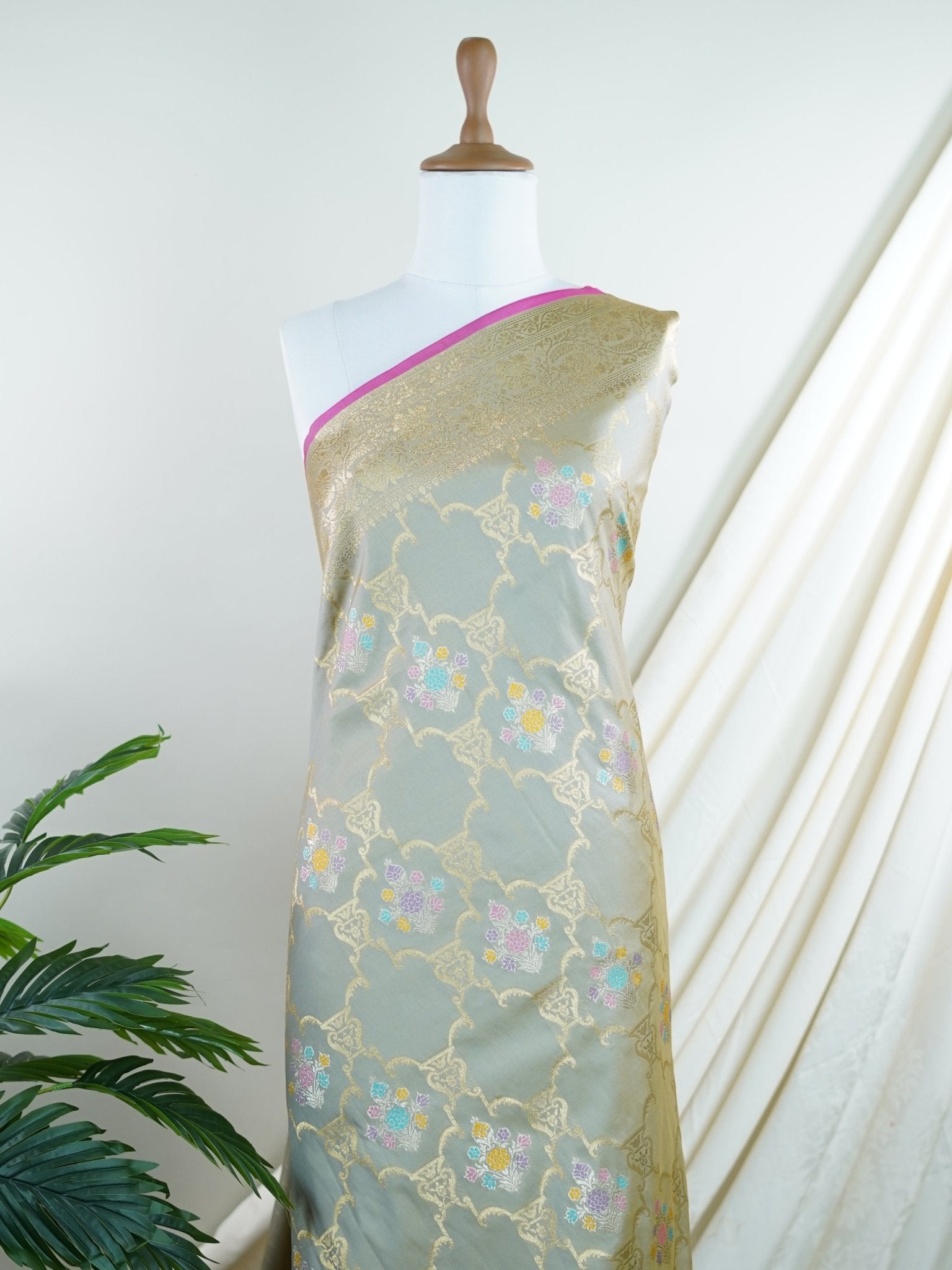 Katan Grey Katan Semi Silk - Manoranjitham Weaves - Handloom Store