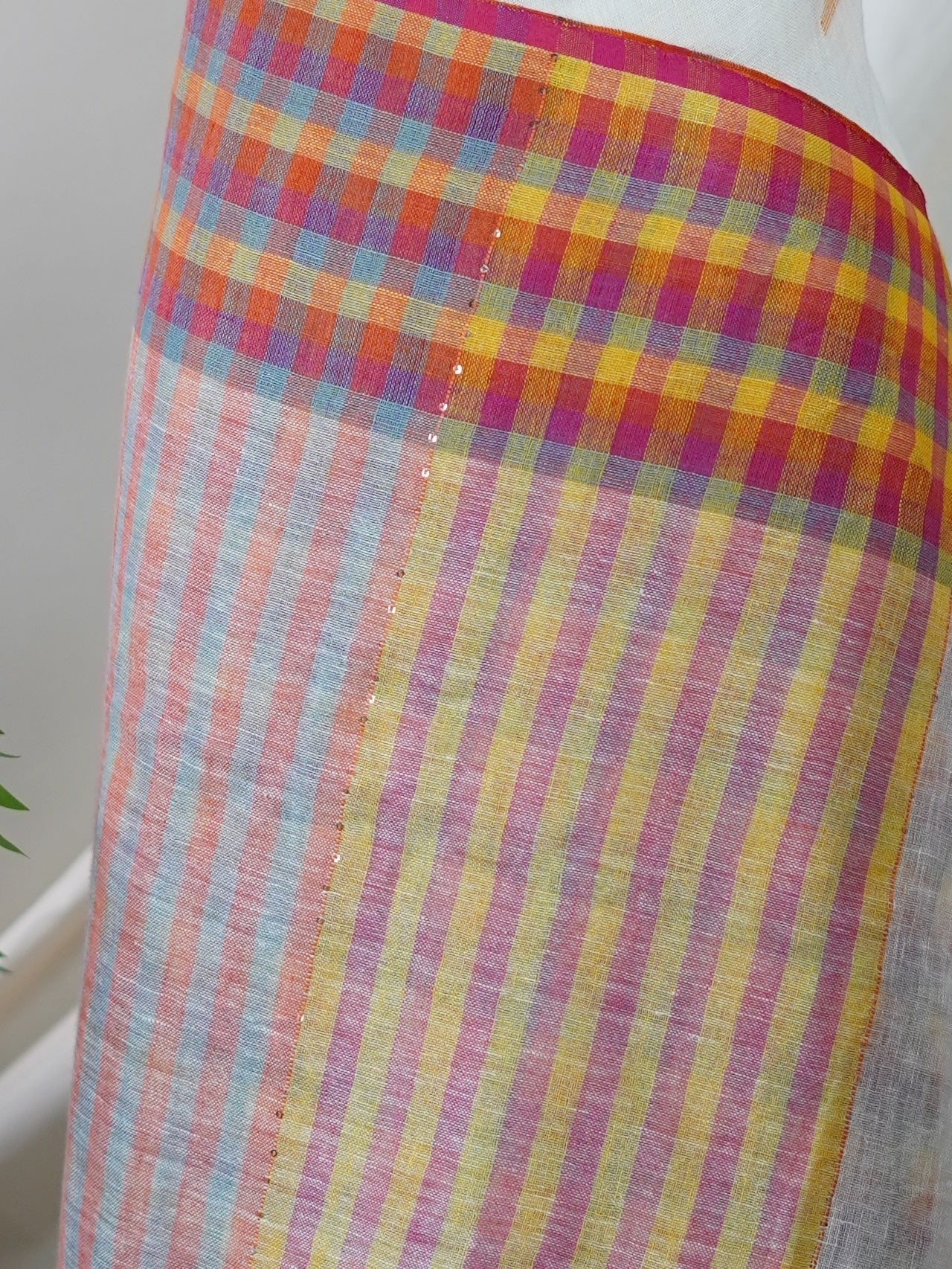 Linen White 100% Pure Linen - Manoranjitham Weaves - Handloom Store