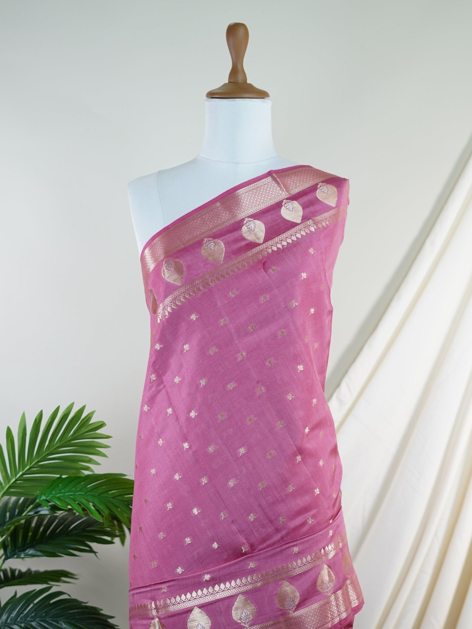 Chiniya Silk Pink 100% Pure Katan Soft Silk - Manoranjitham Weaves - Handloom Store
