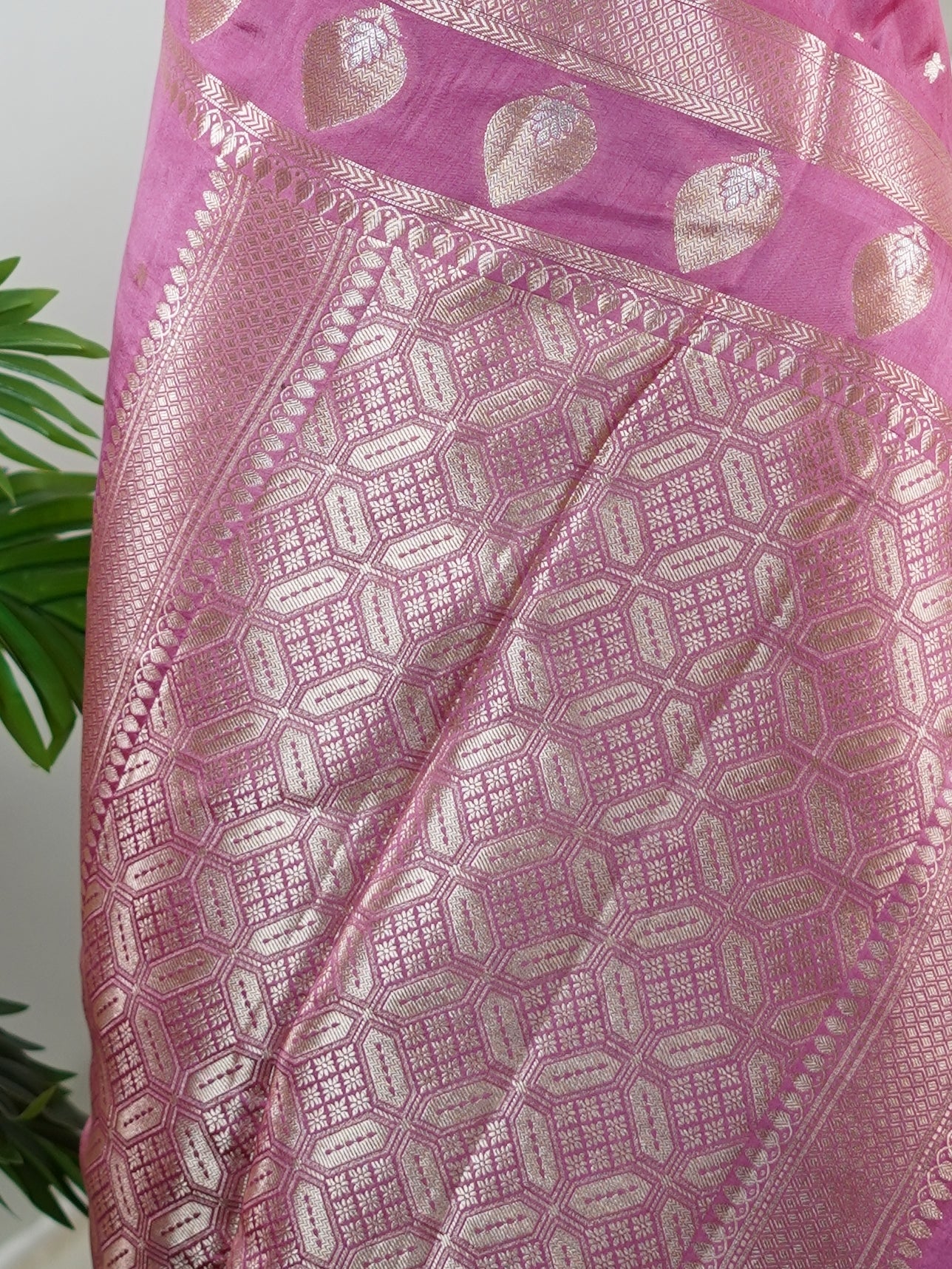 Chiniya Silk Pink 100% Pure Katan Soft Silk - Manoranjitham Weaves - Handloom Store