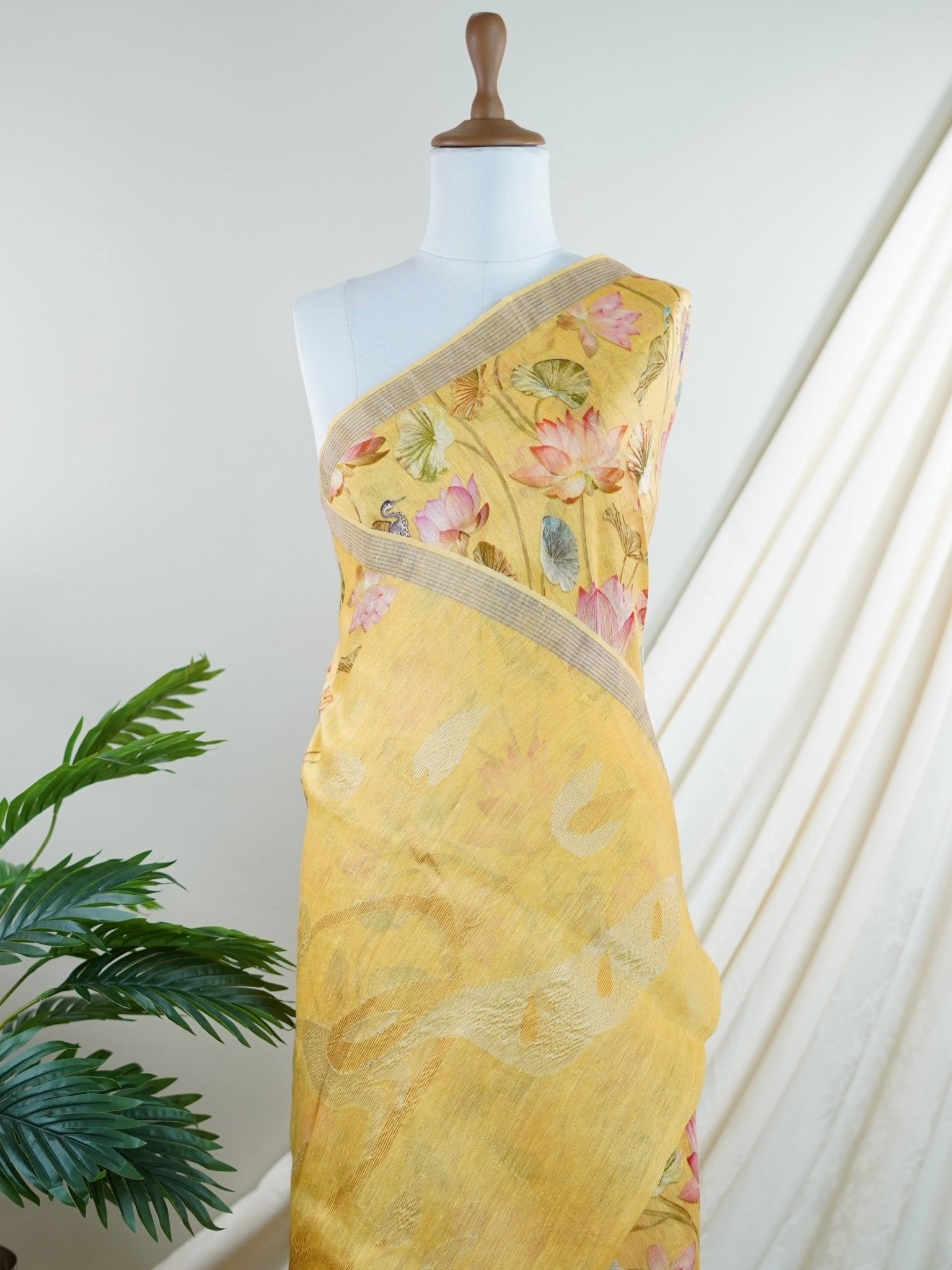 Linen Kora Yellow 100% Pure Linen - Manoranjitham Weaves - Handloom Store