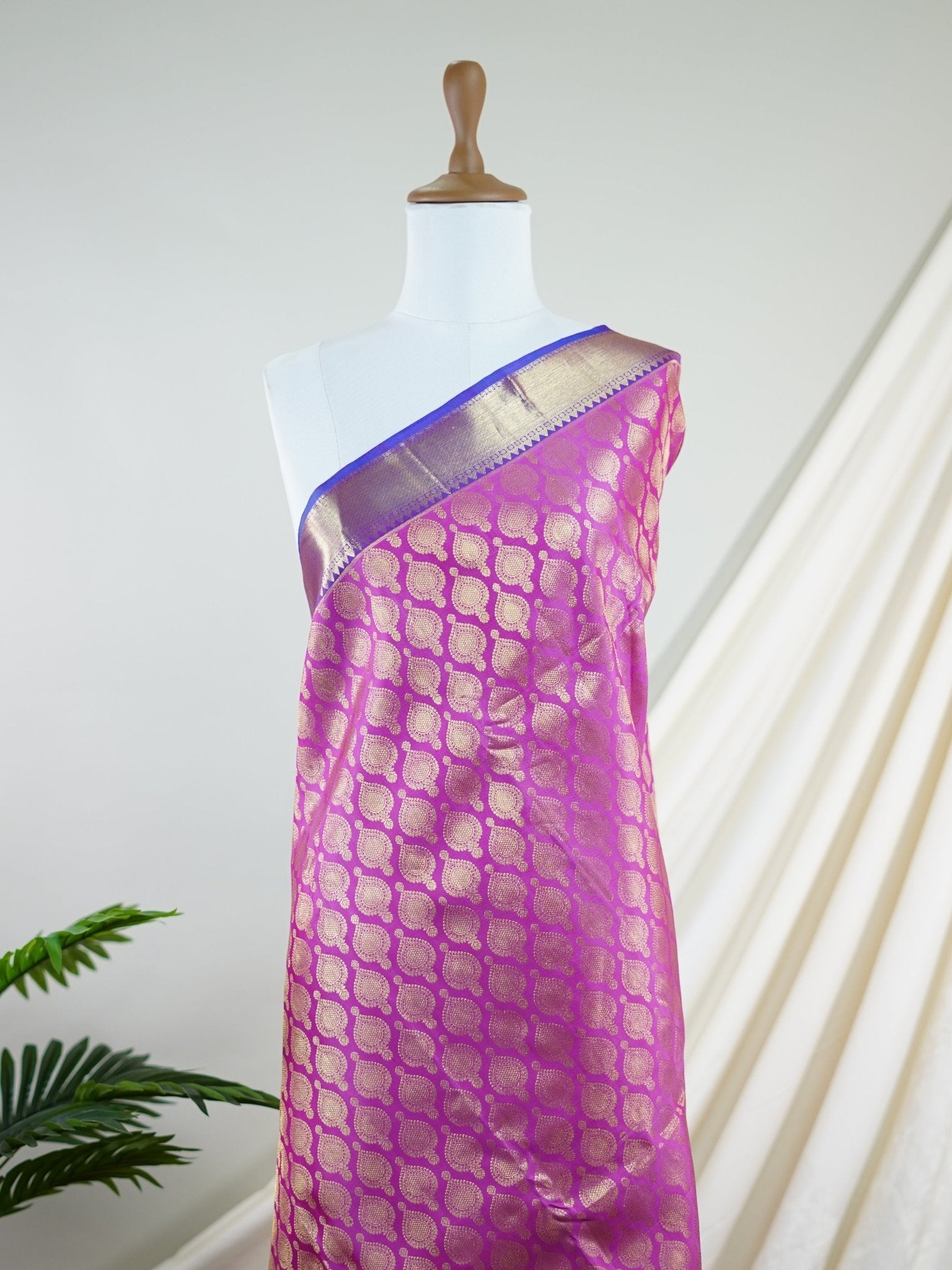 Kanchipuram Silk Pink 100% Pure Silk - Manoranjitham Weaves - Handloom Store