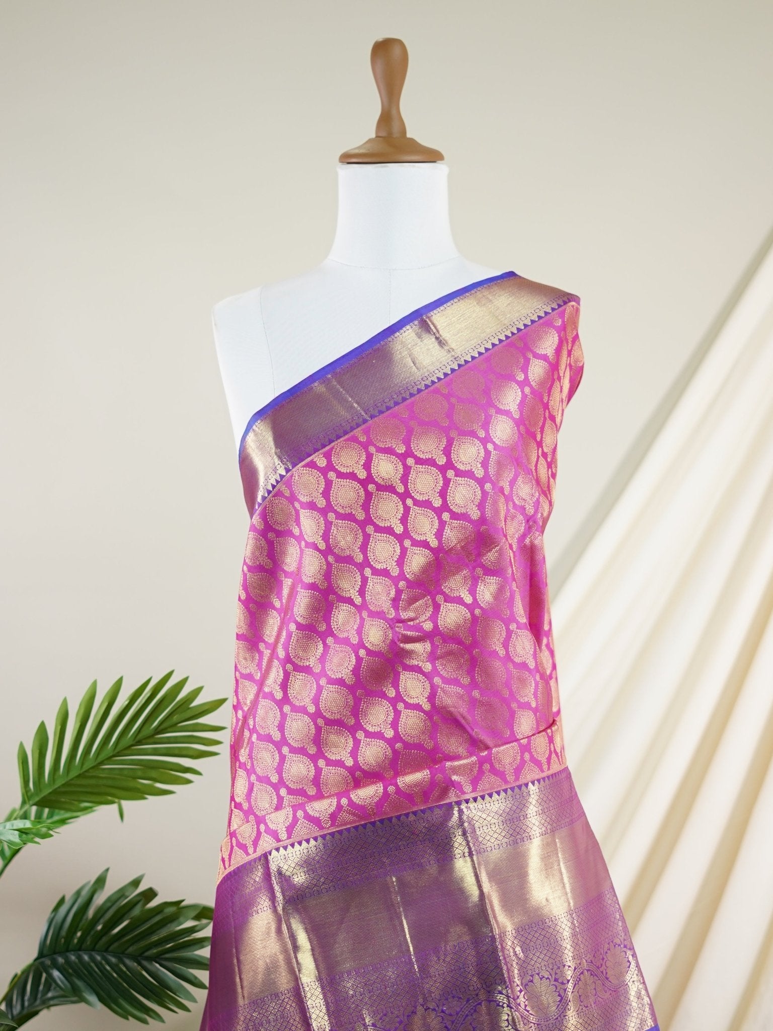 Kanchipuram Silk Pink 100% Pure Silk - Manoranjitham Weaves - Handloom Store