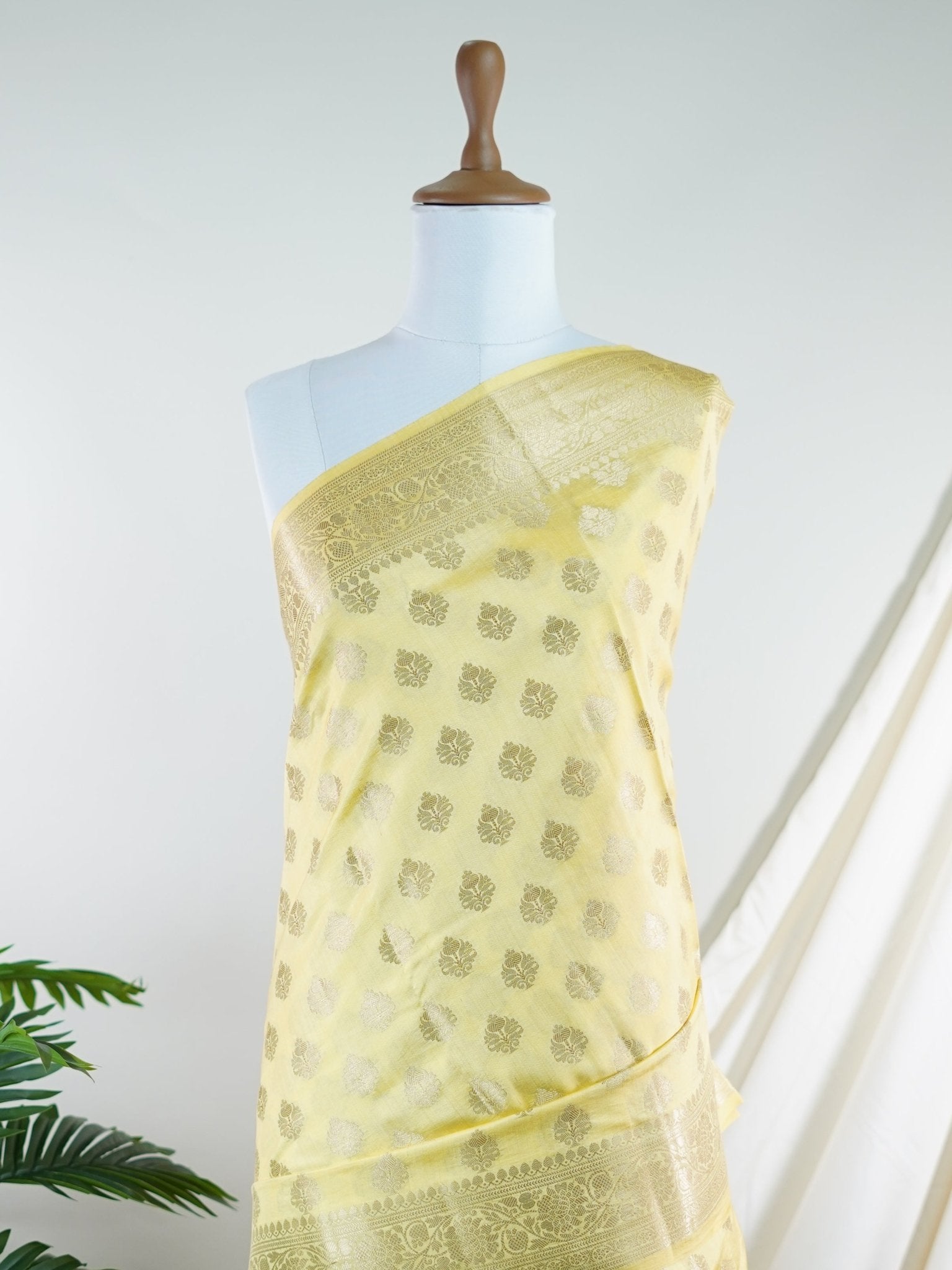 Chiniya Silk Yellow 100% Pure Katan Soft Silk - Manoranjitham Weaves - Handloom Store