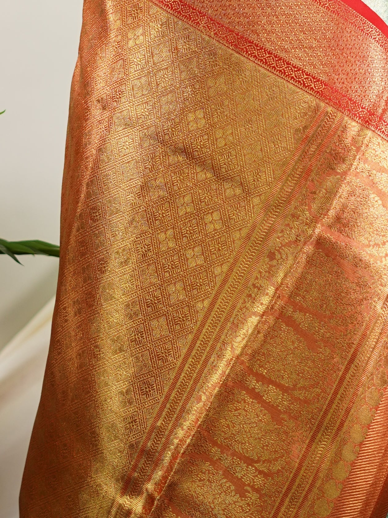 Kanchipuram Silk Green 100% Pure Silk - Manoranjitham Weaves - Handloom Store