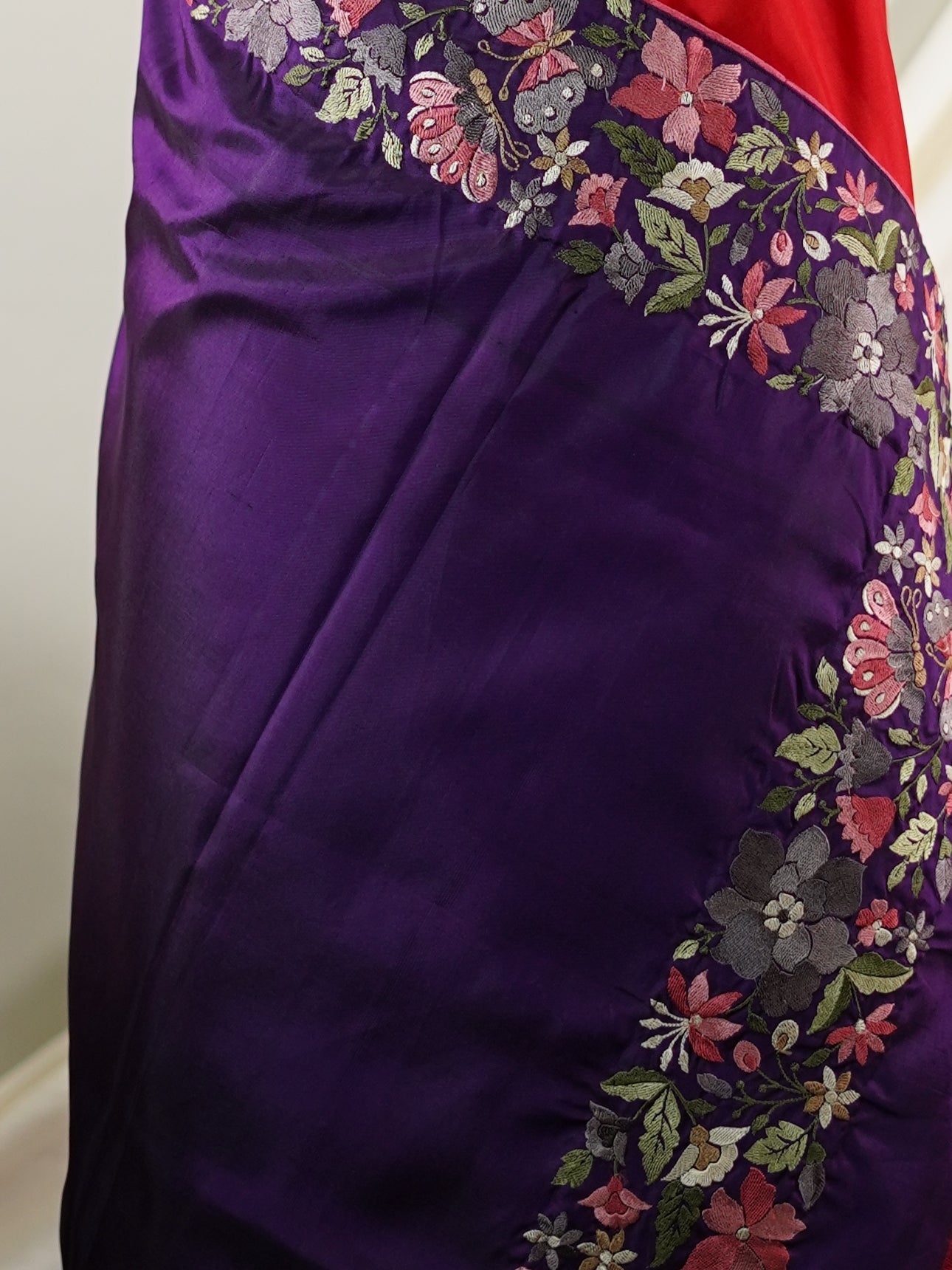 Gadwal Silk Red 100% Pure Silk - Manoranjitham Weaves - Handloom Store