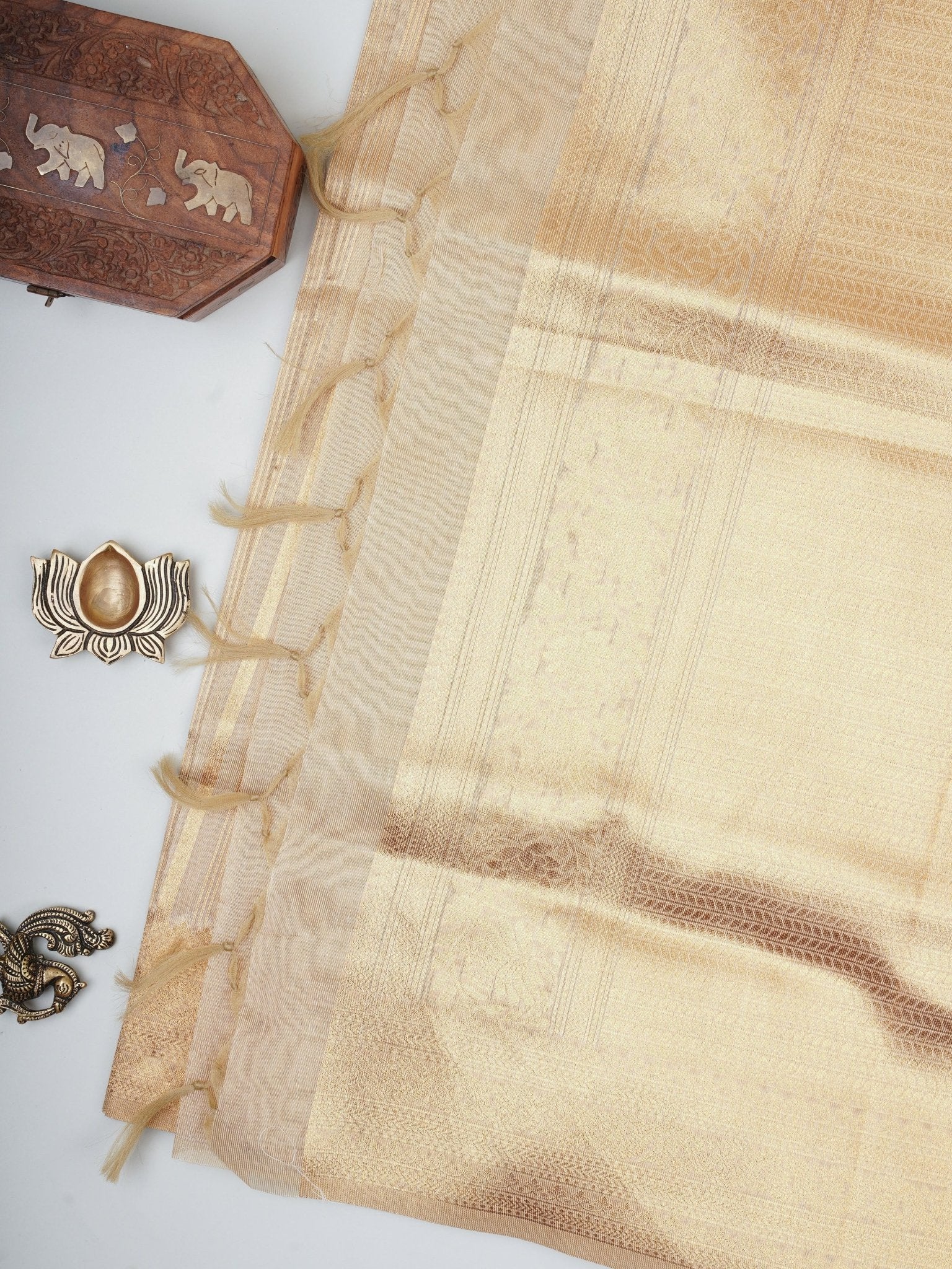 tissue Gold Kora Semi Tissue - Manoranjitham Weaves - Handloom Store