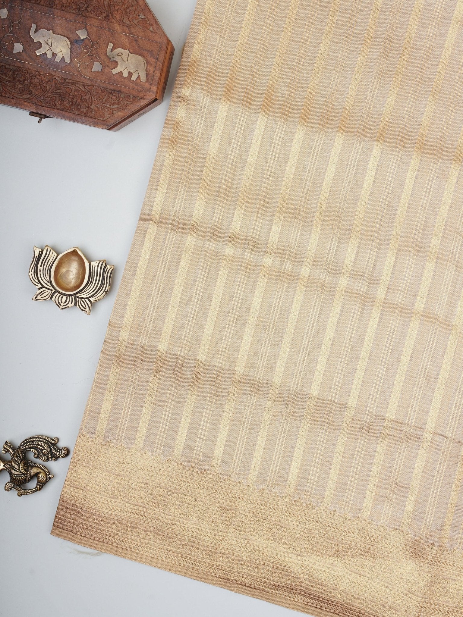 tissue Gold Kora Semi Tissue - Manoranjitham Weaves - Handloom Store