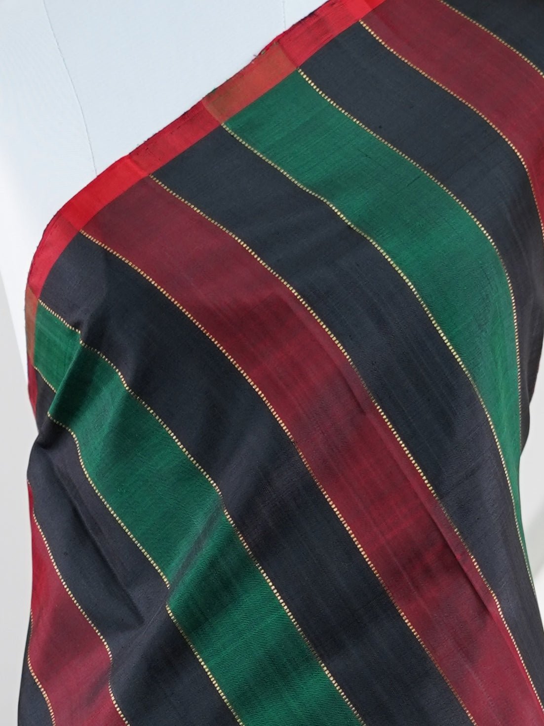 Kanchipuram Silk Red Black Green 100% Pure Silk - Manoranjitham Weaves - Handloom Store