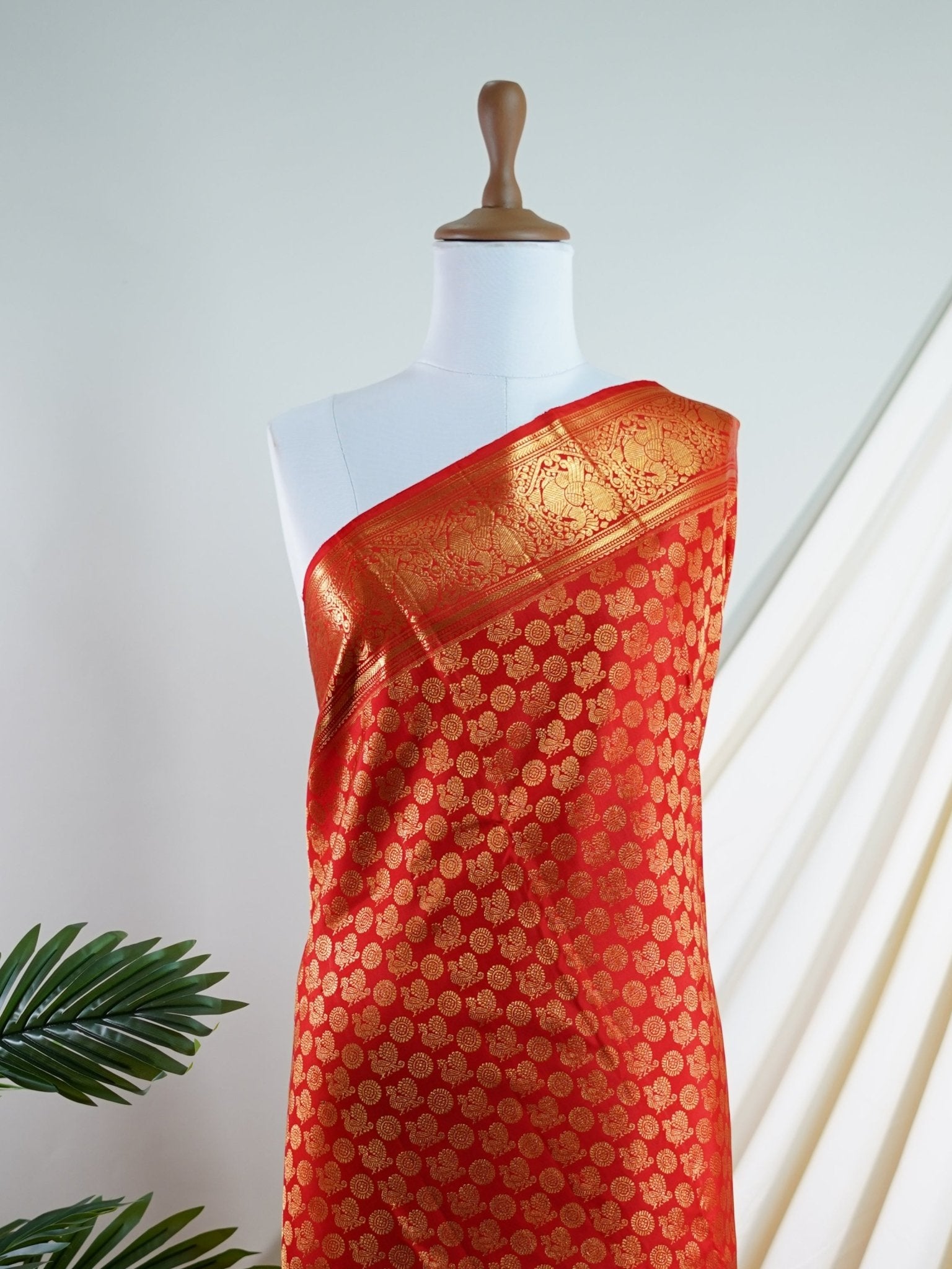 Kanchipuram Silk Red 100% Pure Silk - Manoranjitham Weaves - Handloom Store
