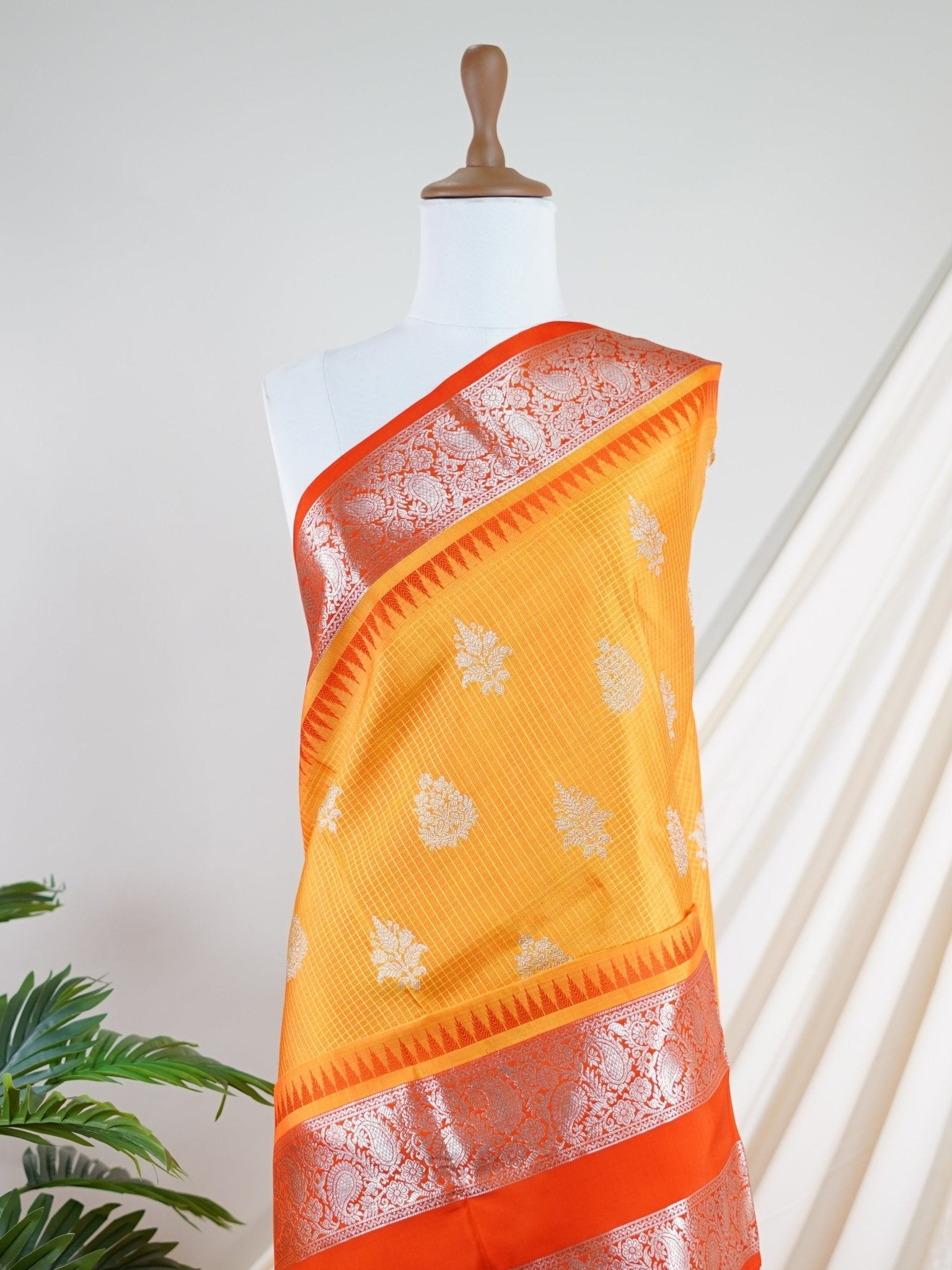 Venkatagiri Silk Orange 100% Pure Silk - Manoranjitham Weaves - Handloom Store