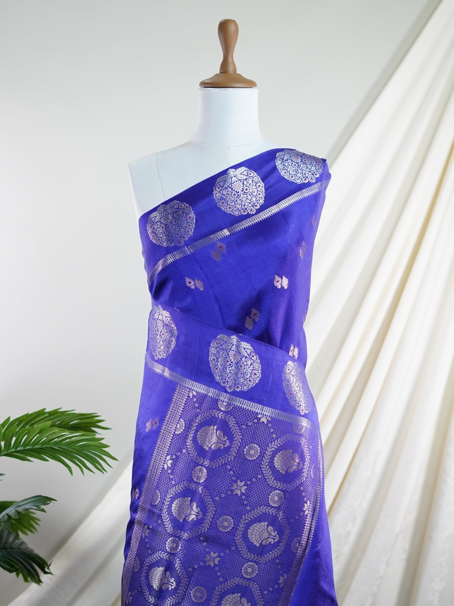 Katan Royal Blue 100% Pure Katan Soft Silk - Manoranjitham Weaves - Handloom Store