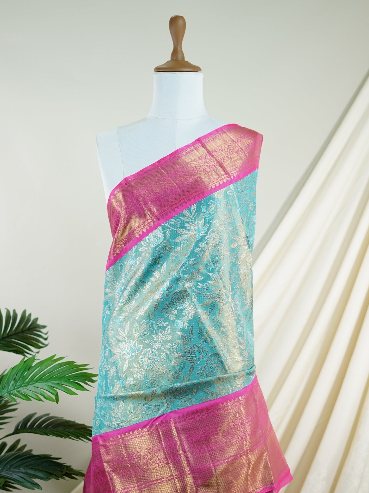 Kanchipuram Silk Turquoise 100% Pure Silk - Manoranjitham Weaves - Handloom Store