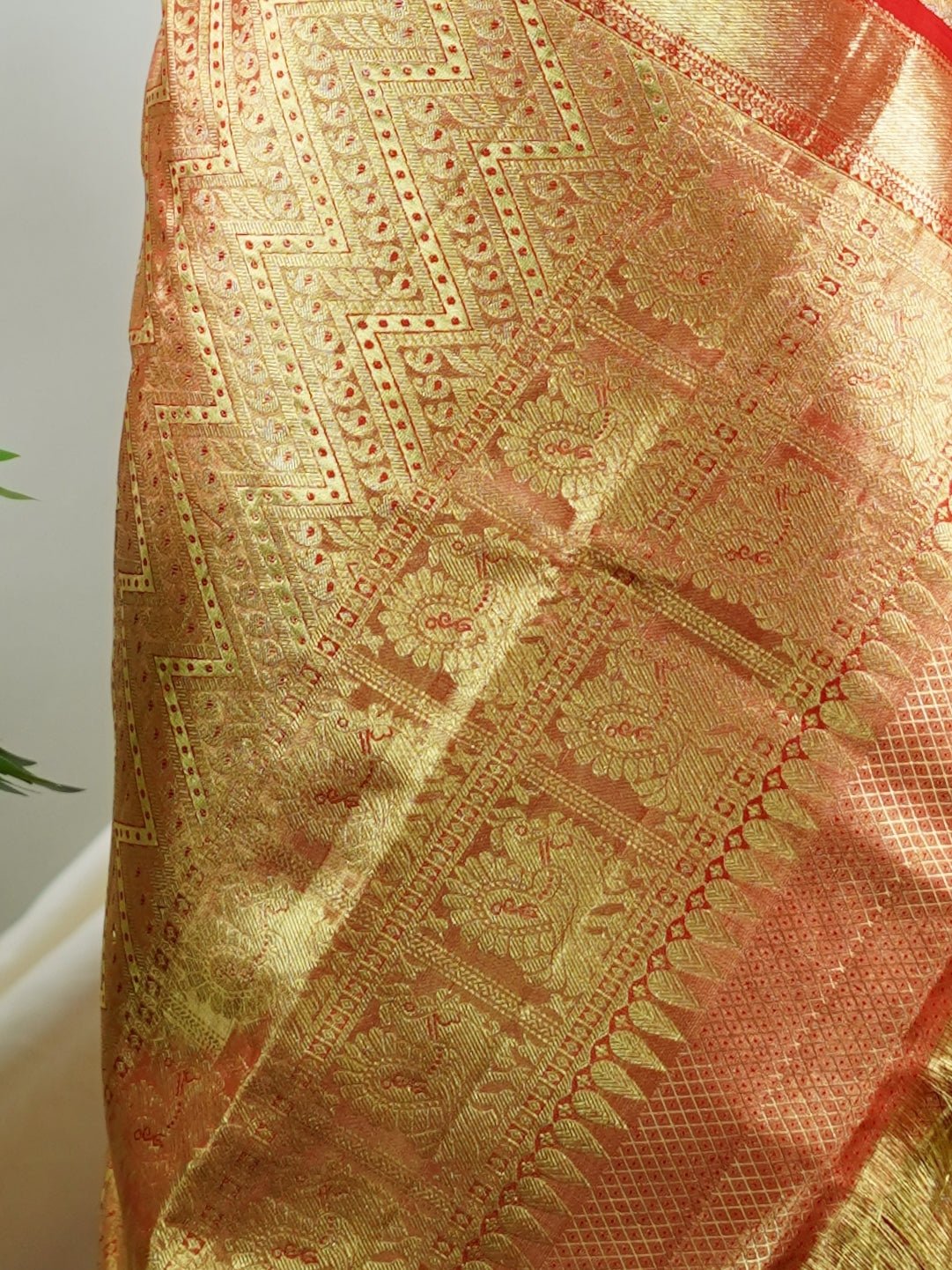 Kanchipuram Silk Peach Red 100% Pure Silk - Manoranjitham Weaves - Handloom Store