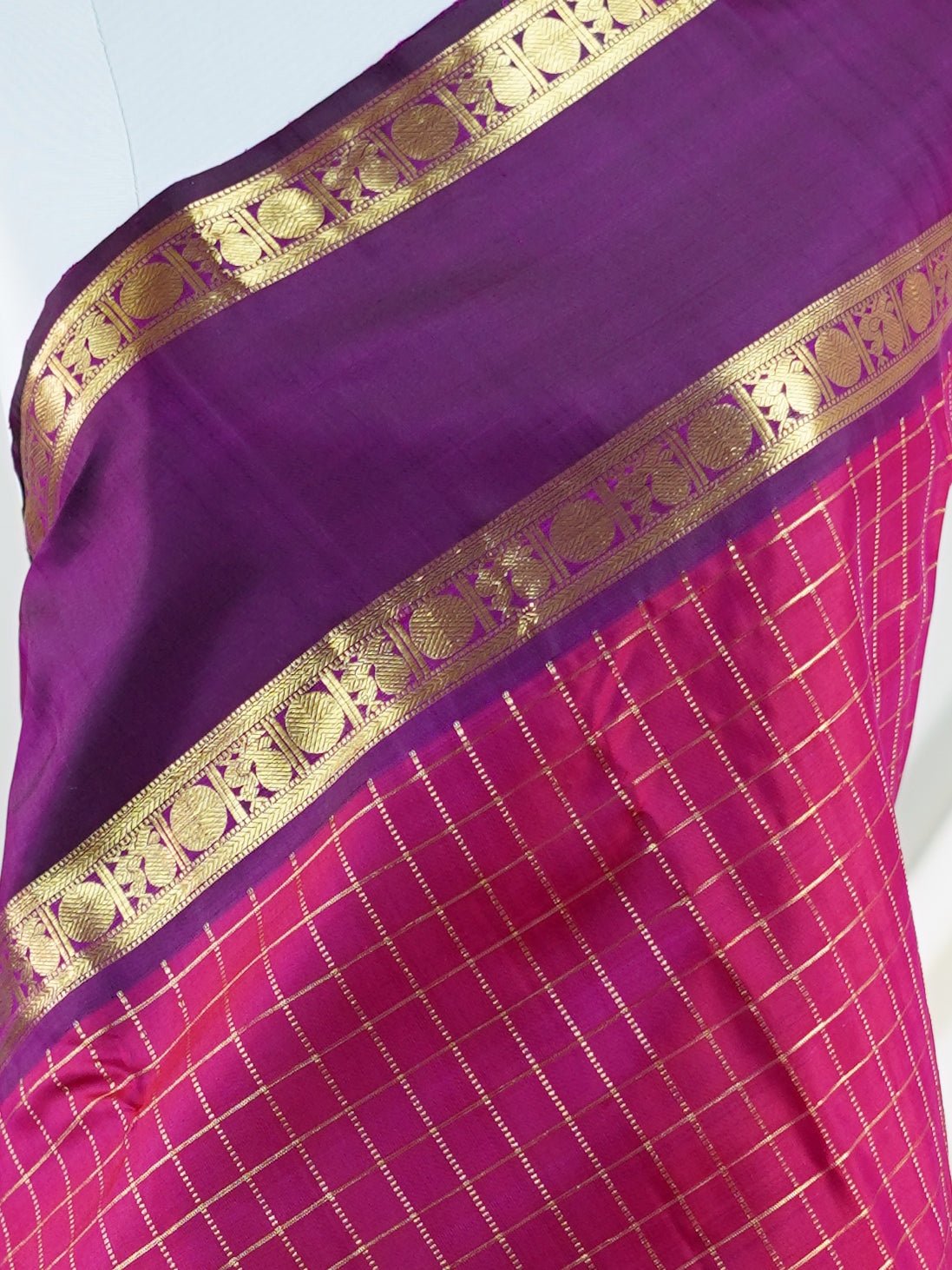 Kanchipuram Silk Pinkish Red 100% Pure Silk - Manoranjitham Weaves - Handloom Store