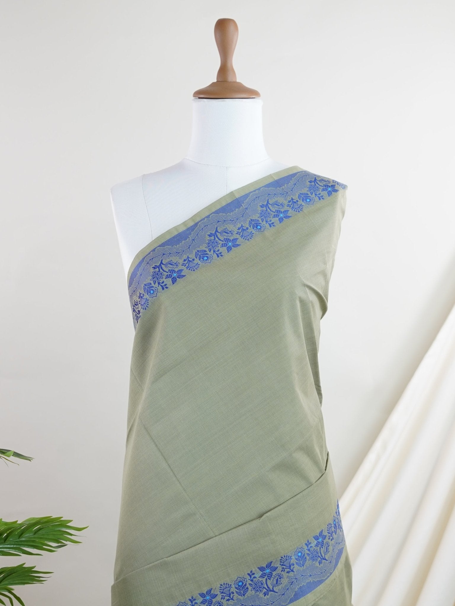 Kanchipuram Cottons Green 100% Pure Cotton - Manoranjitham Weaves - Handloom Store