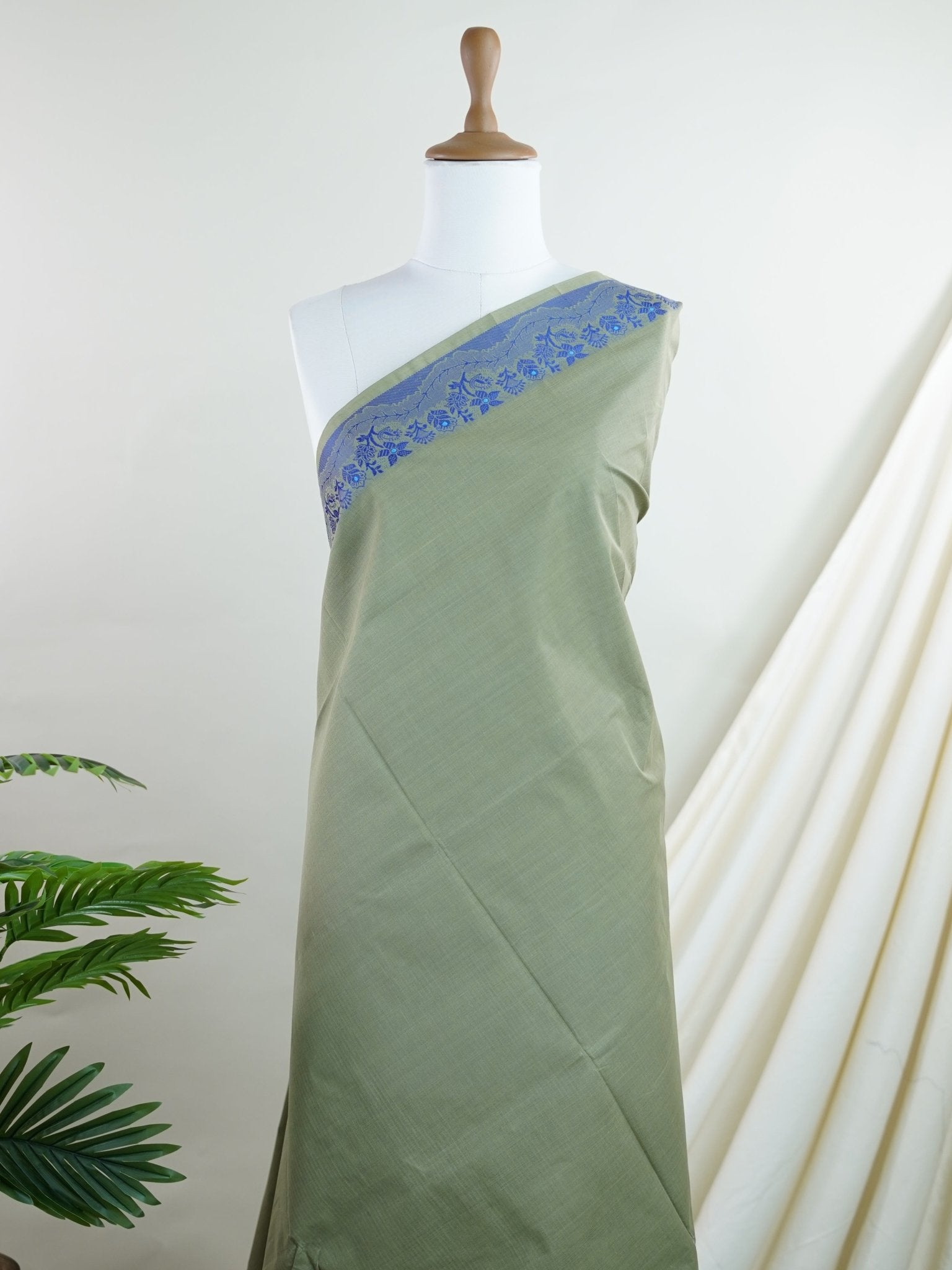 Kanchipuram Cottons Green 100% Pure Cotton - Manoranjitham Weaves - Handloom Store
