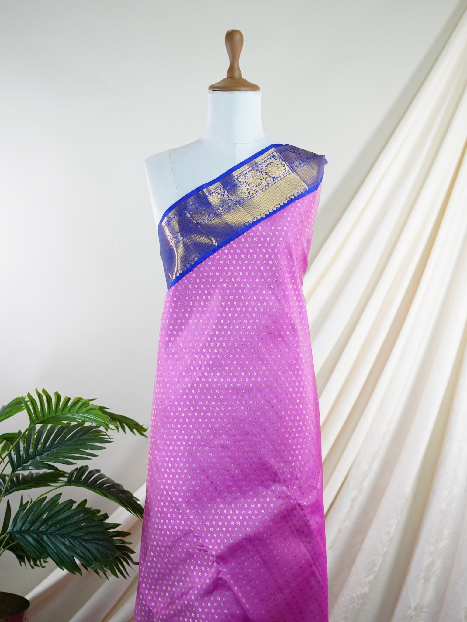 Kanchipuram Silk Pink 100% Pure Silk - Manoranjitham Weaves - Handloom Store