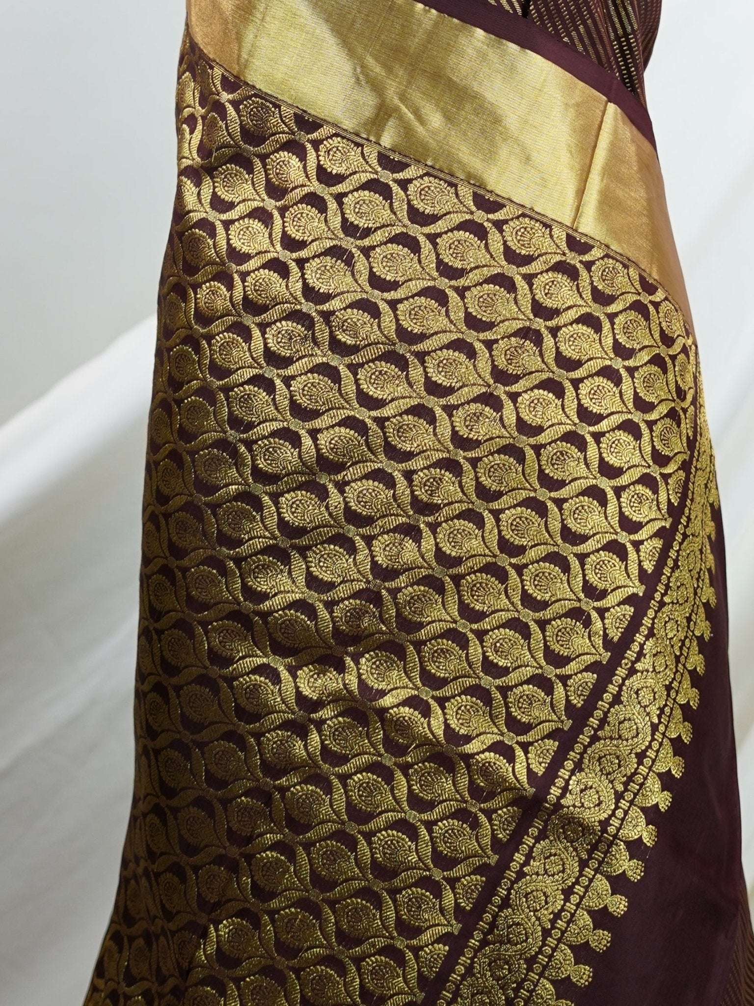 Venkatagiri Silk 100% Pure Silk - Manoranjitham Weaves - Handloom Store