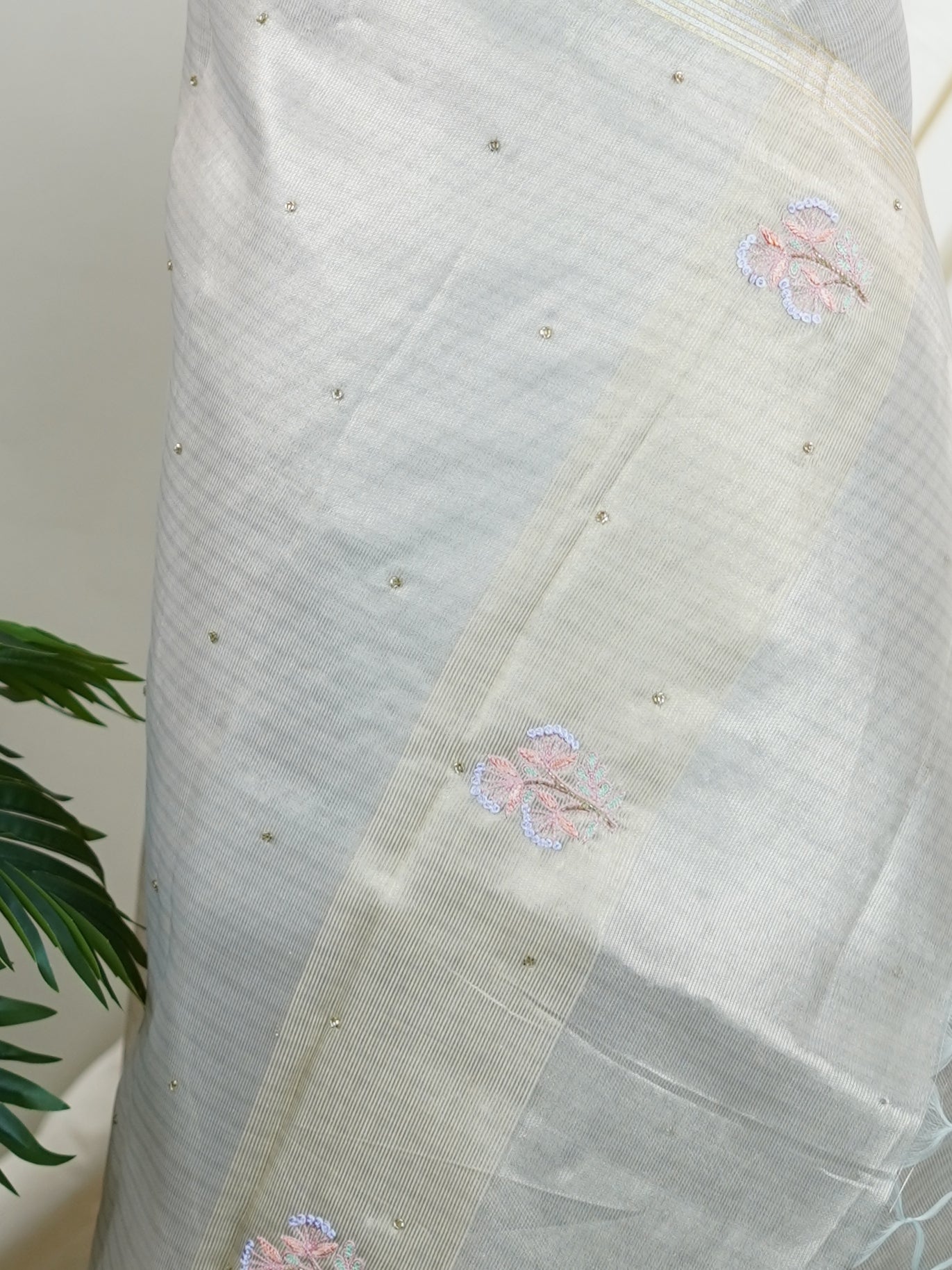 tissue Silver 100% Pure Tissue - Manoranjitham Weaves - Handloom Store