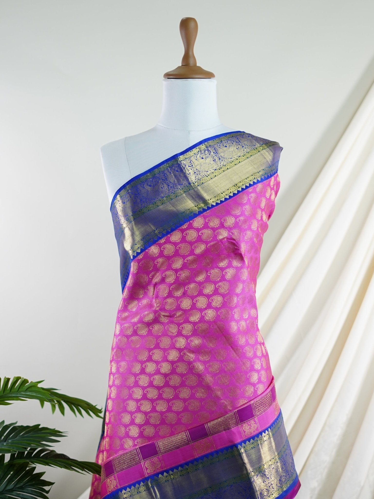 Kanchipuram Silk Pink 100% Pure Silk - Manoranjitham Weaves - Handloom Store