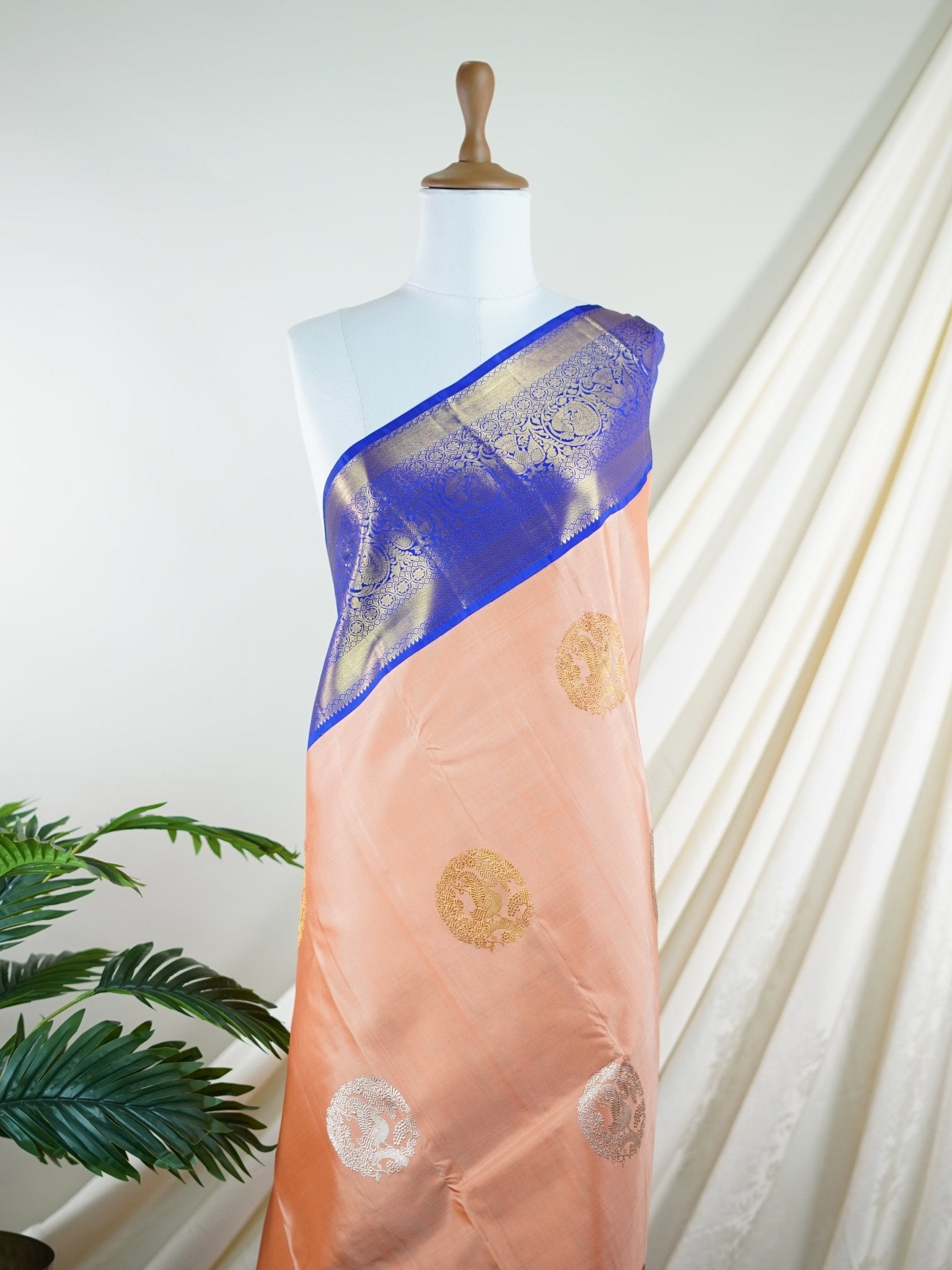 Kanchipuram Silk Orange 100% Pure Silk - Manoranjitham Weaves - Handloom Store