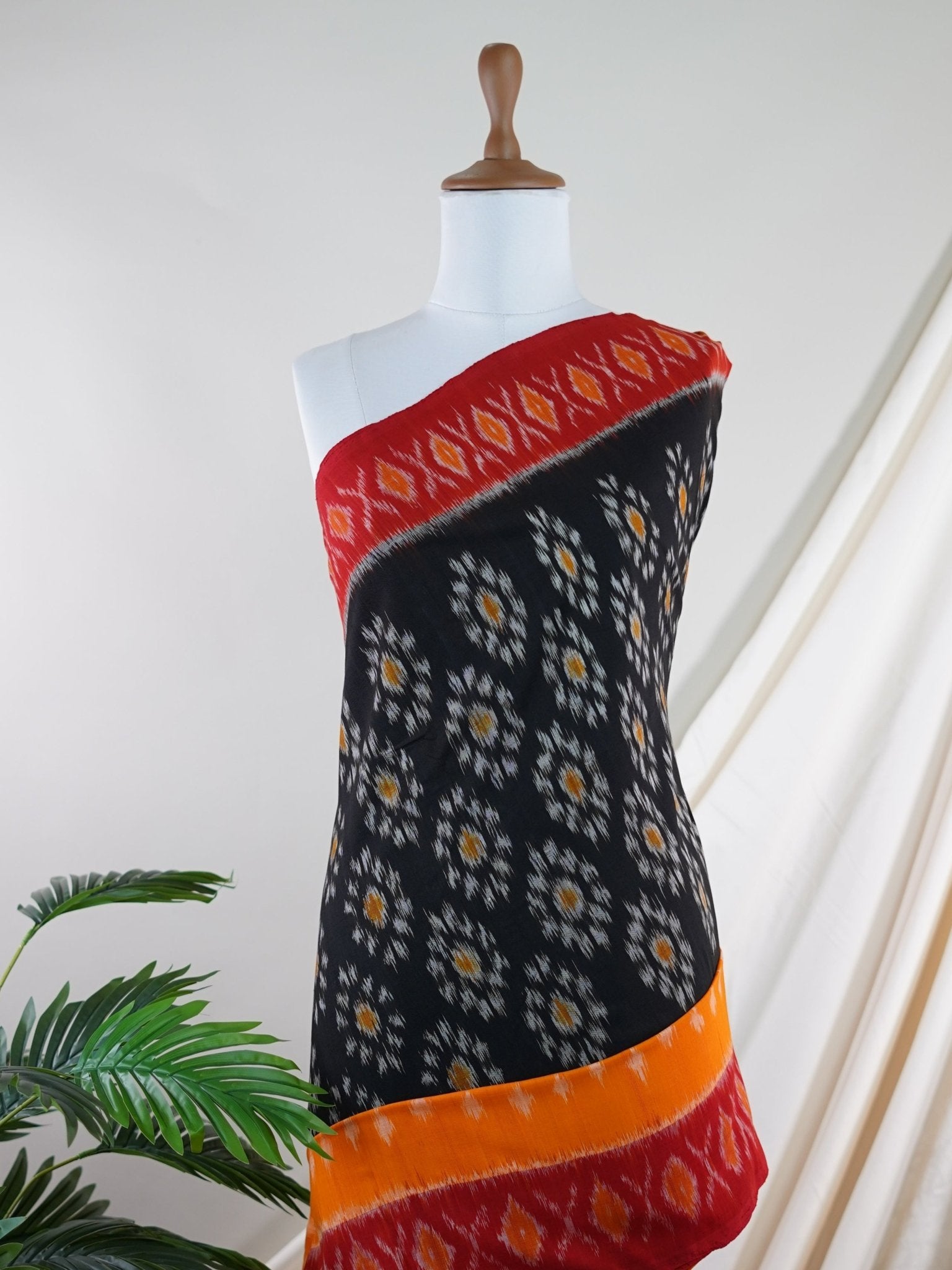 Handspun Cotton Black 100% Pure Cotton - Manoranjitham Weaves - Handloom Store