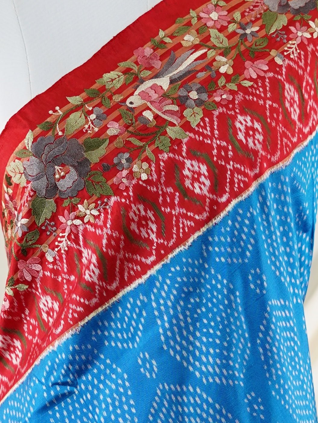 Pochampally Blue 100% Pure Silk - Manoranjitham Weaves - Handloom Store