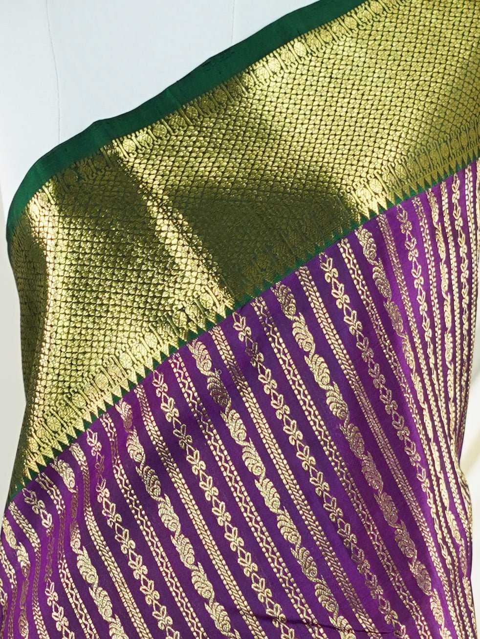 Venkatagiri Silk Maroon 100% Pure Silk - Manoranjitham Weaves - Handloom Store