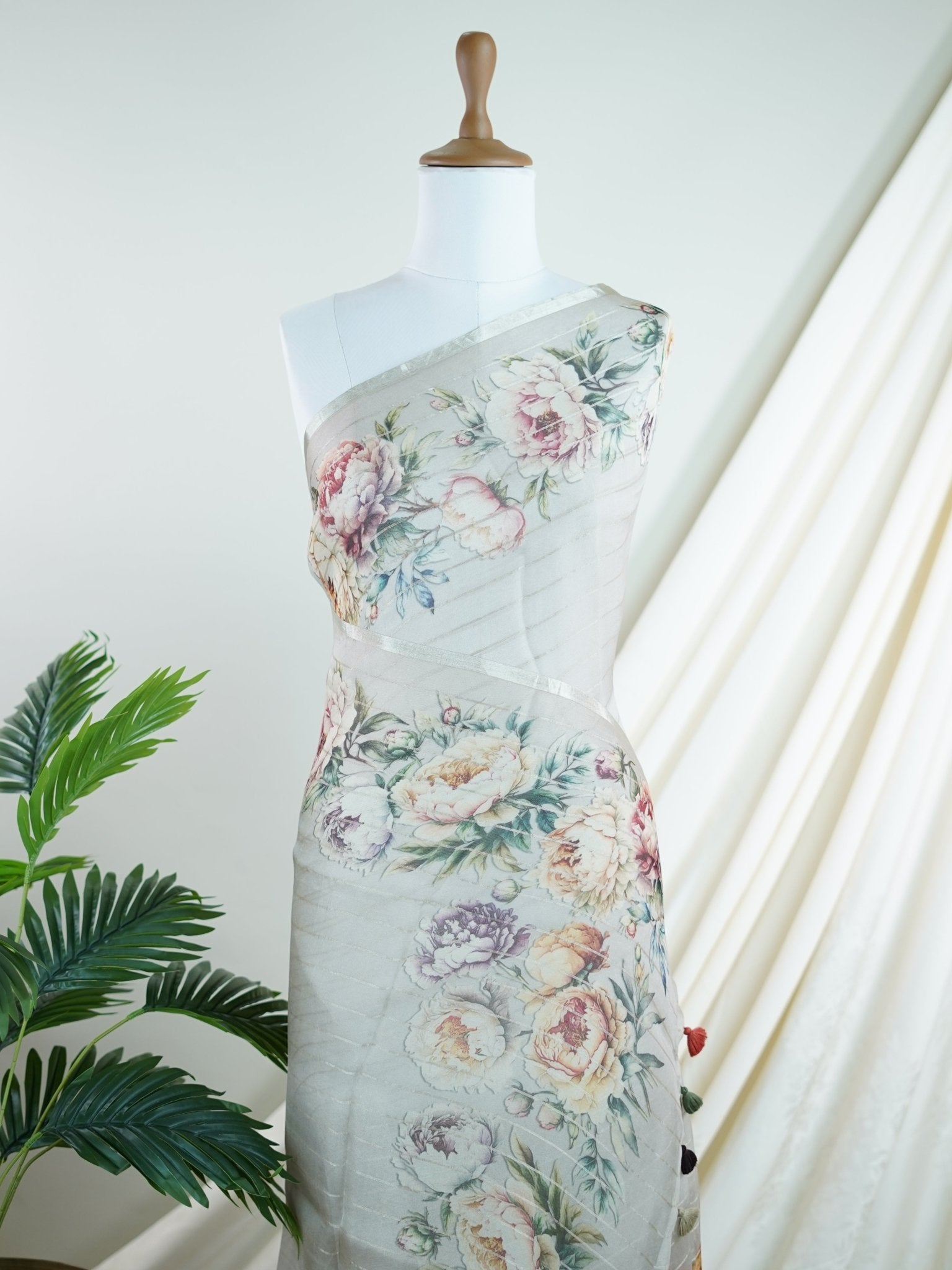 Kora Grey Kora - Manoranjitham Weaves - Handloom Store