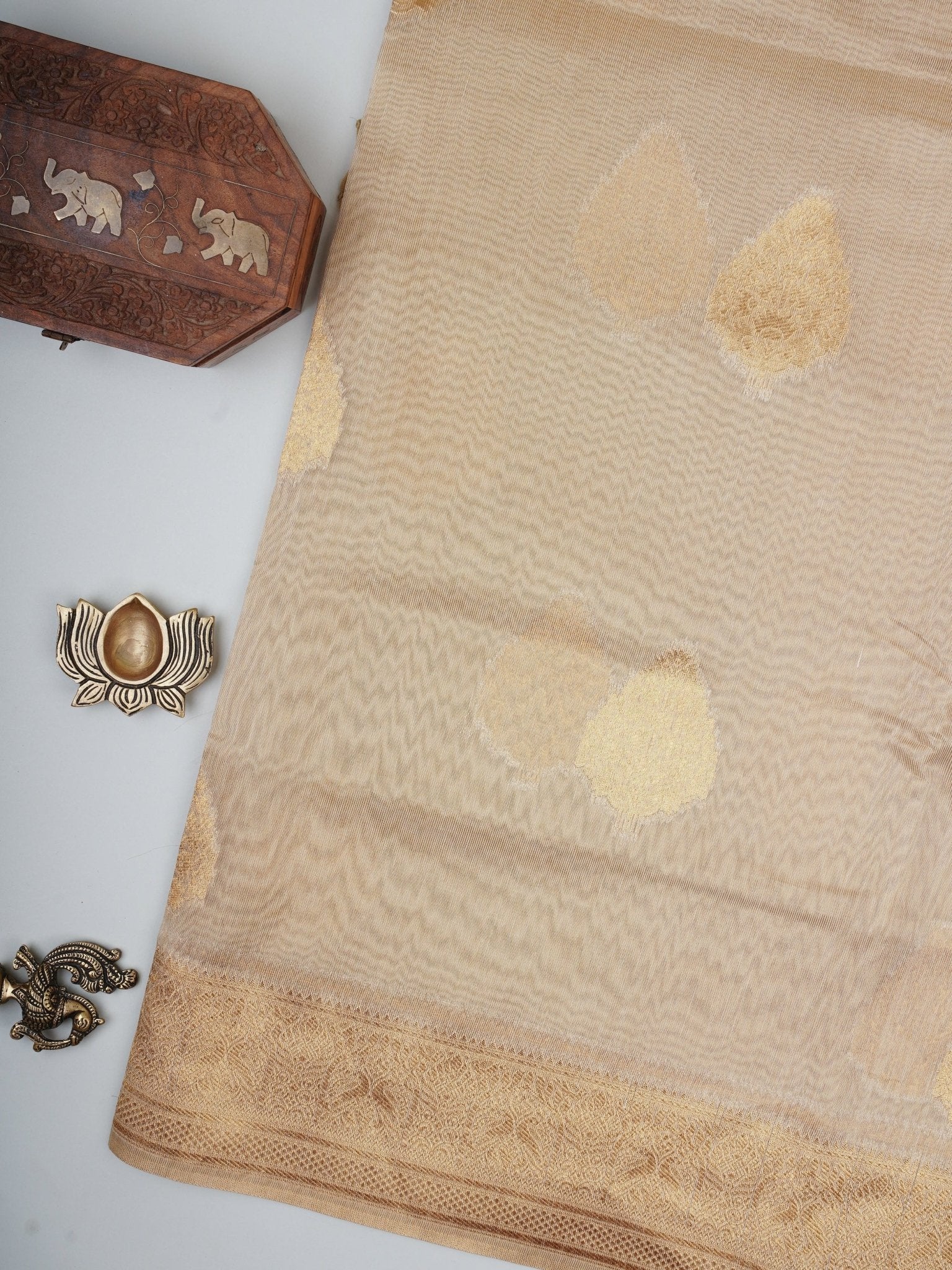 tissue Gold Kora Semi Tissue - Manoranjitham Weaves - Handloom Store