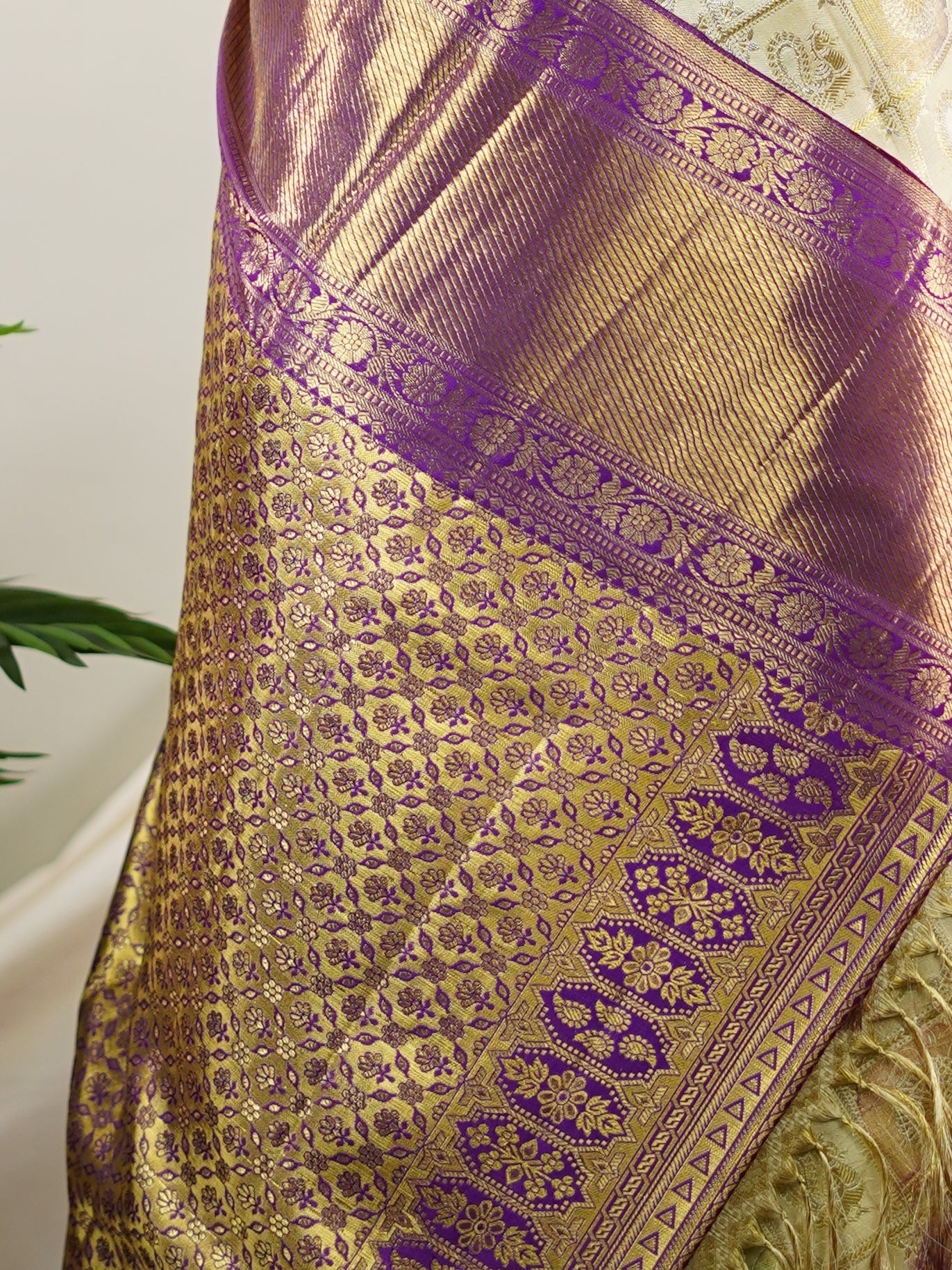 Kanchipuram Silk Cream 100% Pure Silk - Manoranjitham Weaves - Handloom Store