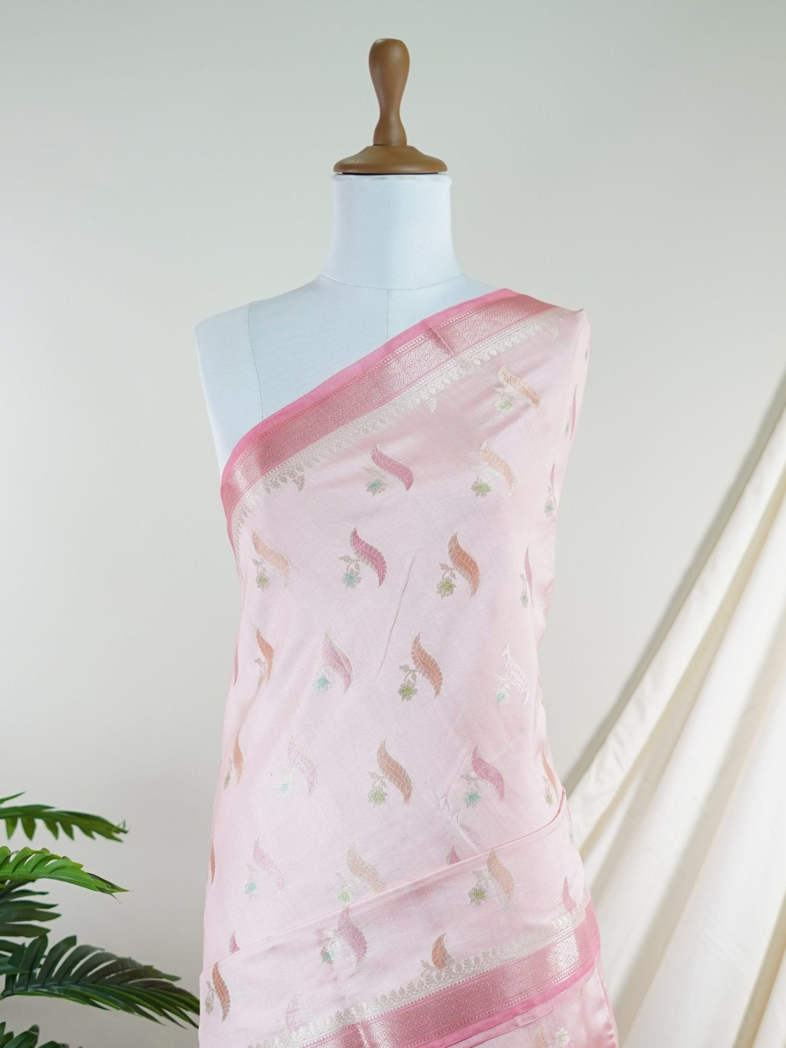 Chiniya Silk Baby Pink 100% Pure Katan Soft Silk - Manoranjitham Weaves - Handloom Store
