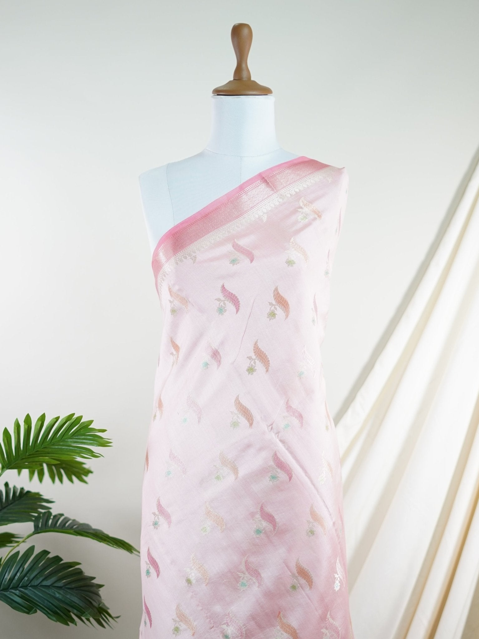 Chiniya Silk Baby Pink 100% Pure Katan Soft Silk - Manoranjitham Weaves - Handloom Store